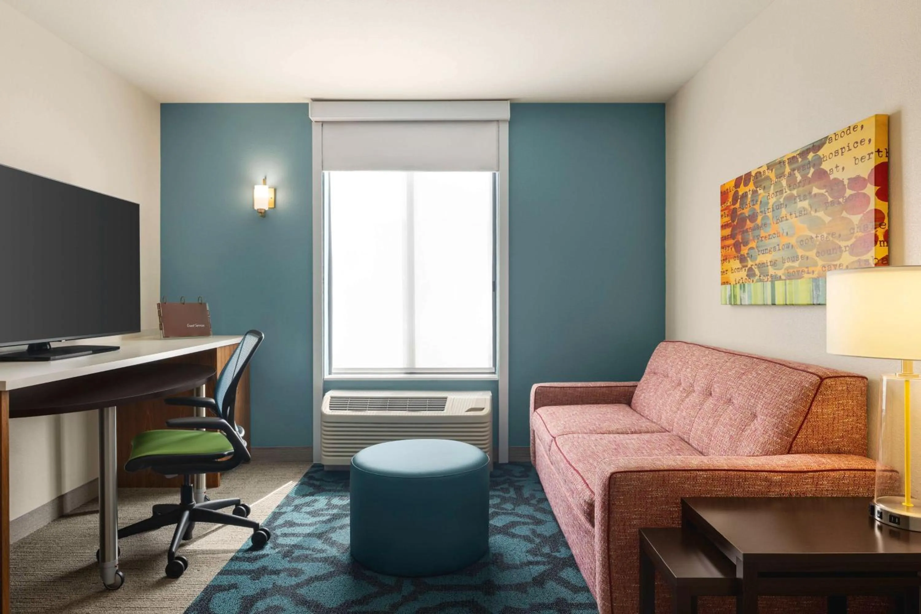 Living room in Home2 Suites by Hilton Denver West / Federal Center