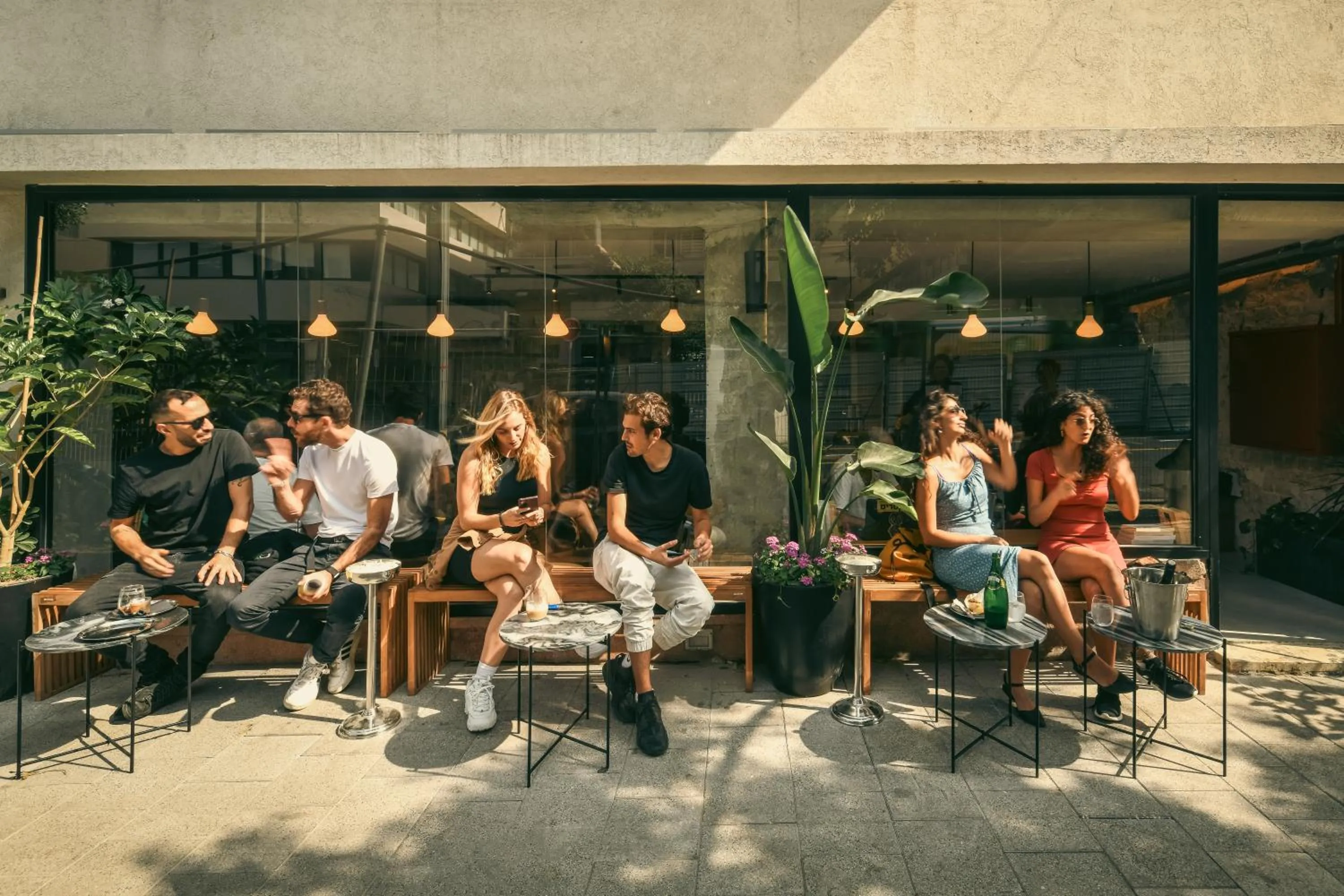 People in Silicate - by Loginn Tel-Avivian hotels