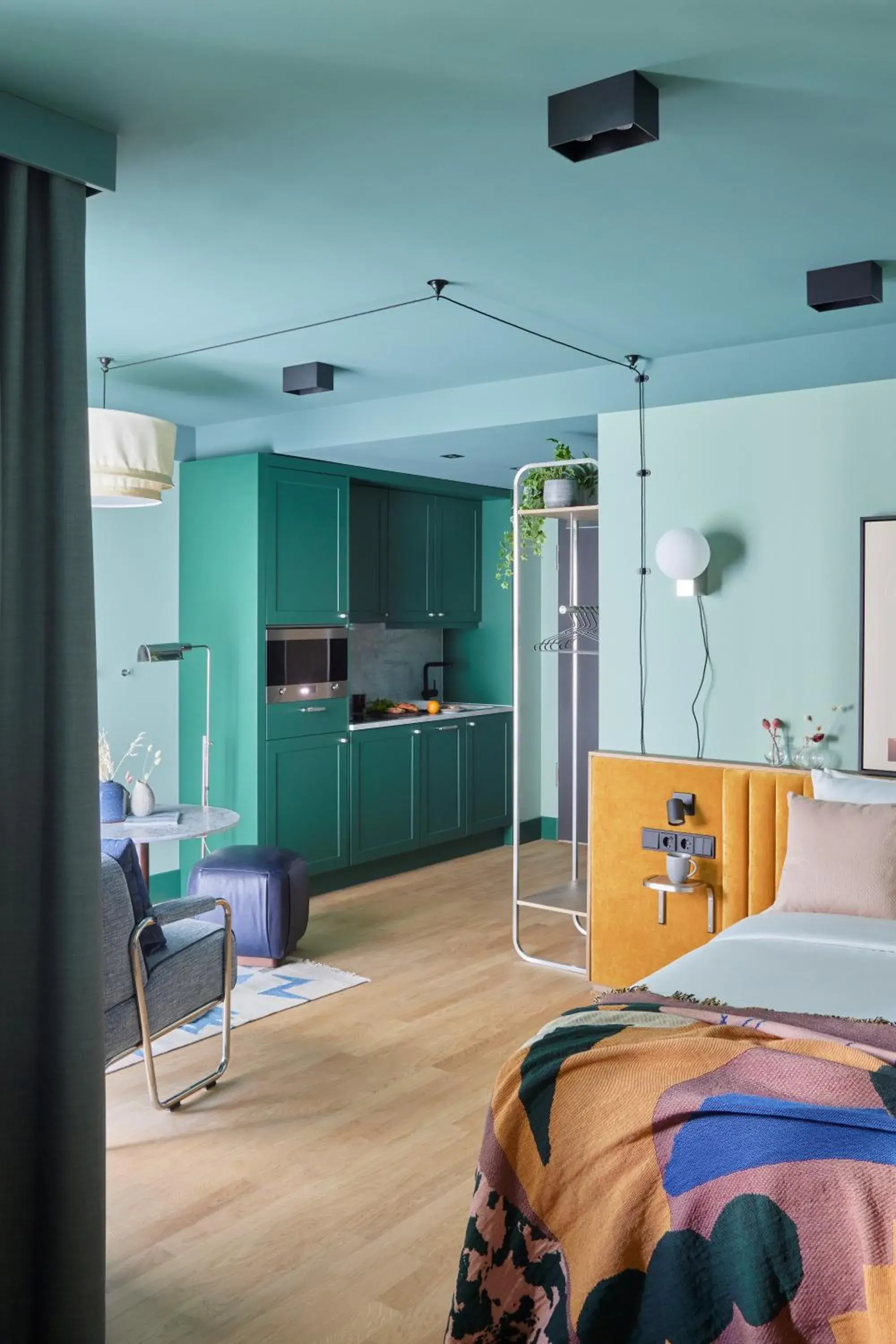 One Bedroom Open Plan Suite in Schwan Locke One Bedroom Open Plan Suite in Schwan Locke