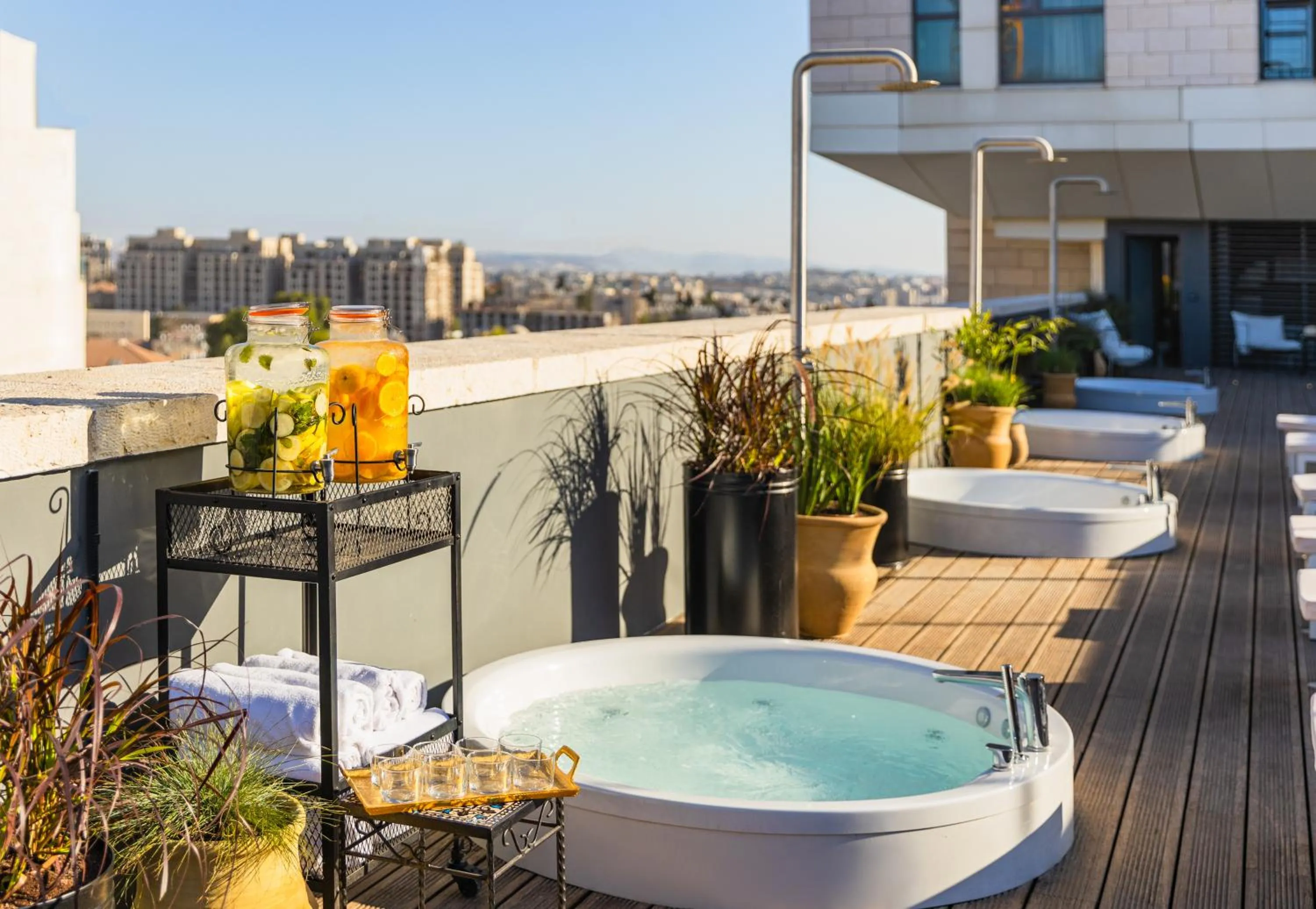 Hot Tub in Brown Machne Yehuda
