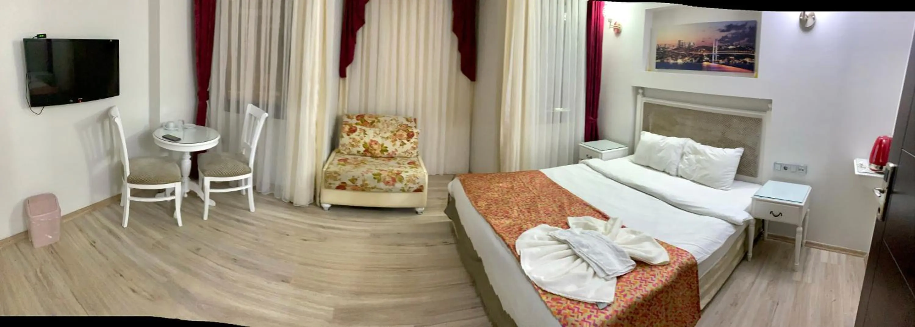 Photo of the whole room, Bed in Nacre Residence