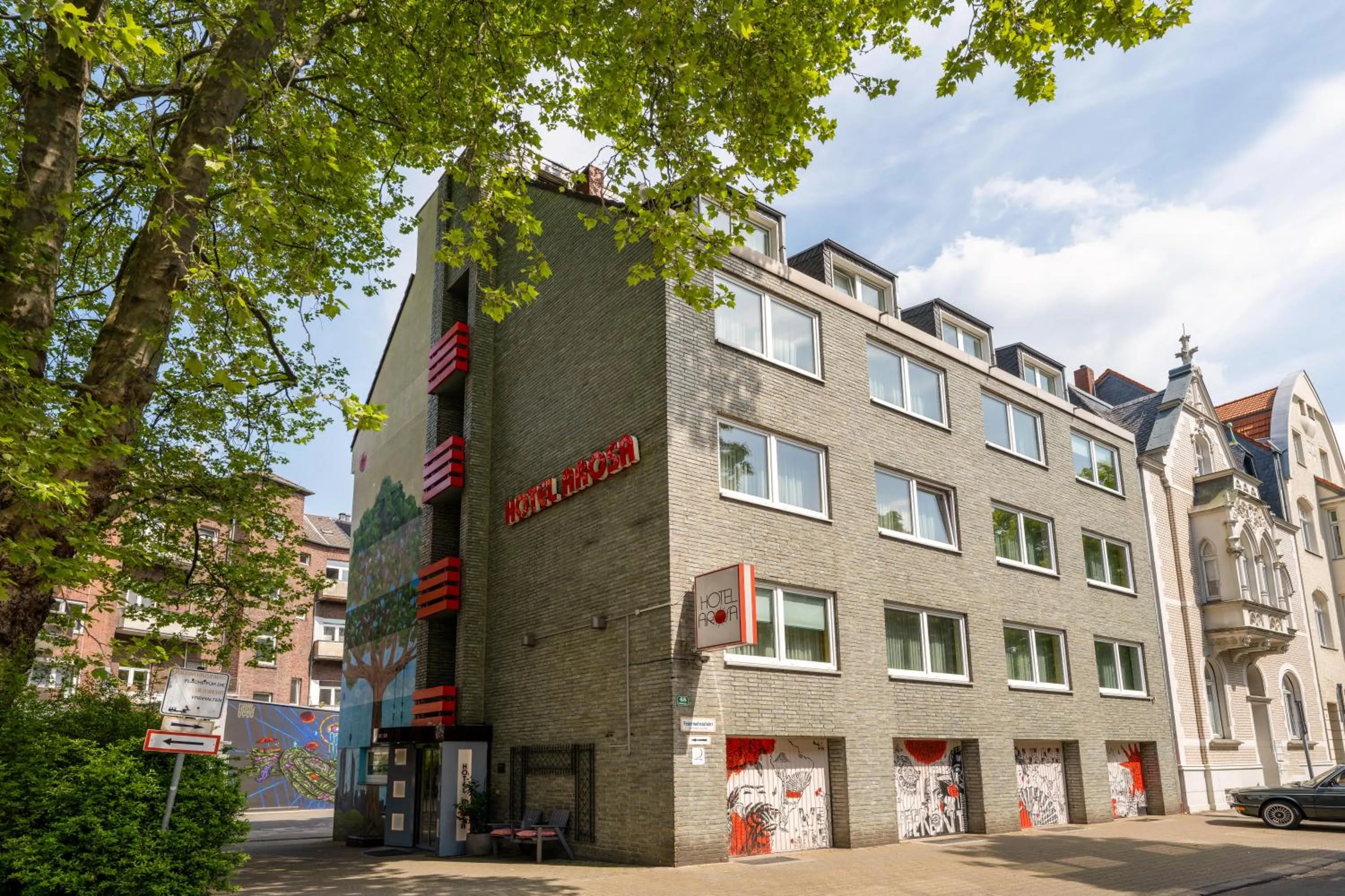 Property building in Hotel Arosa Düsseldorf Oberkassel