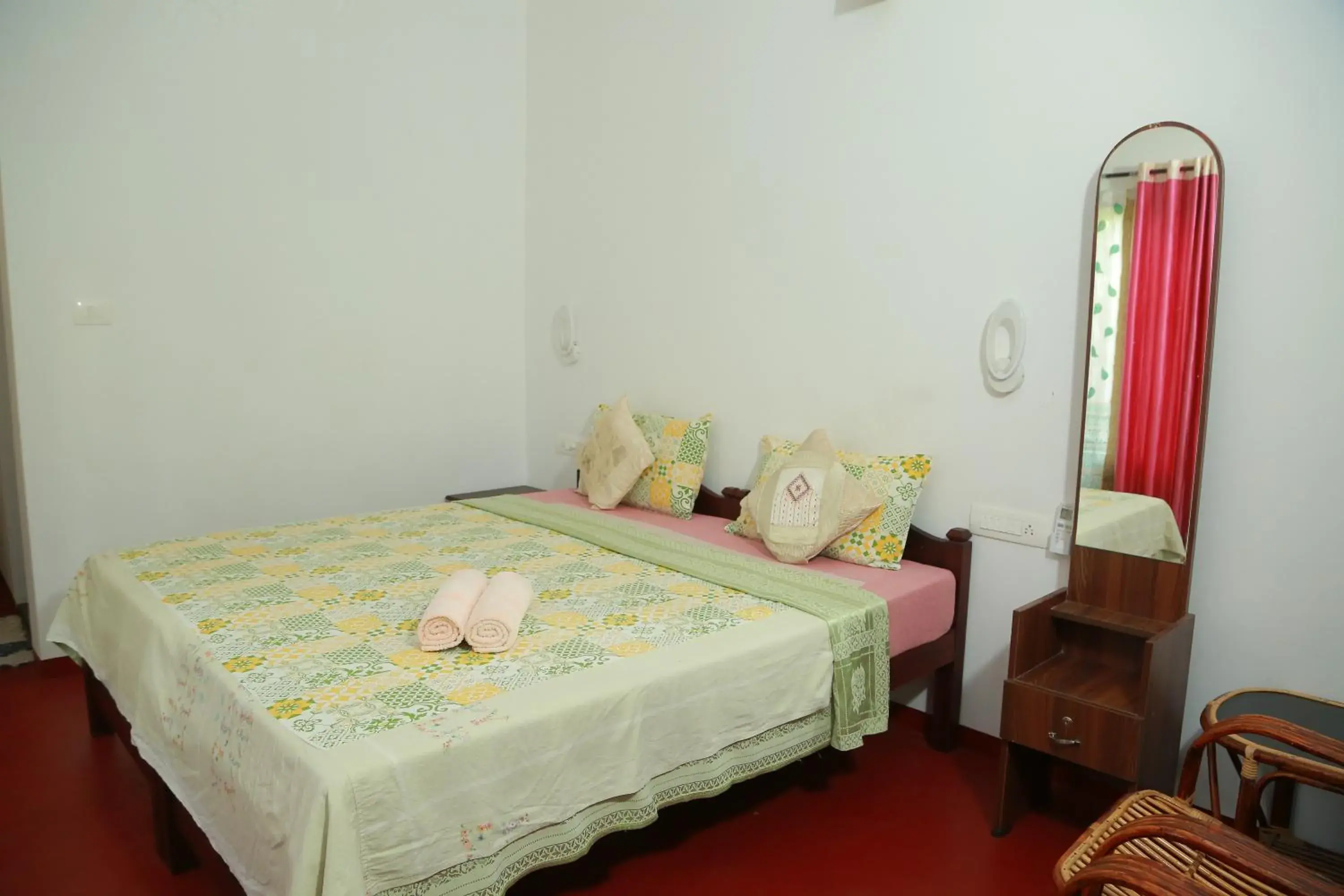 Deluxe Double Room in Marari Charlys Homestay Deluxe Double Room in Marari Charlys Homestay