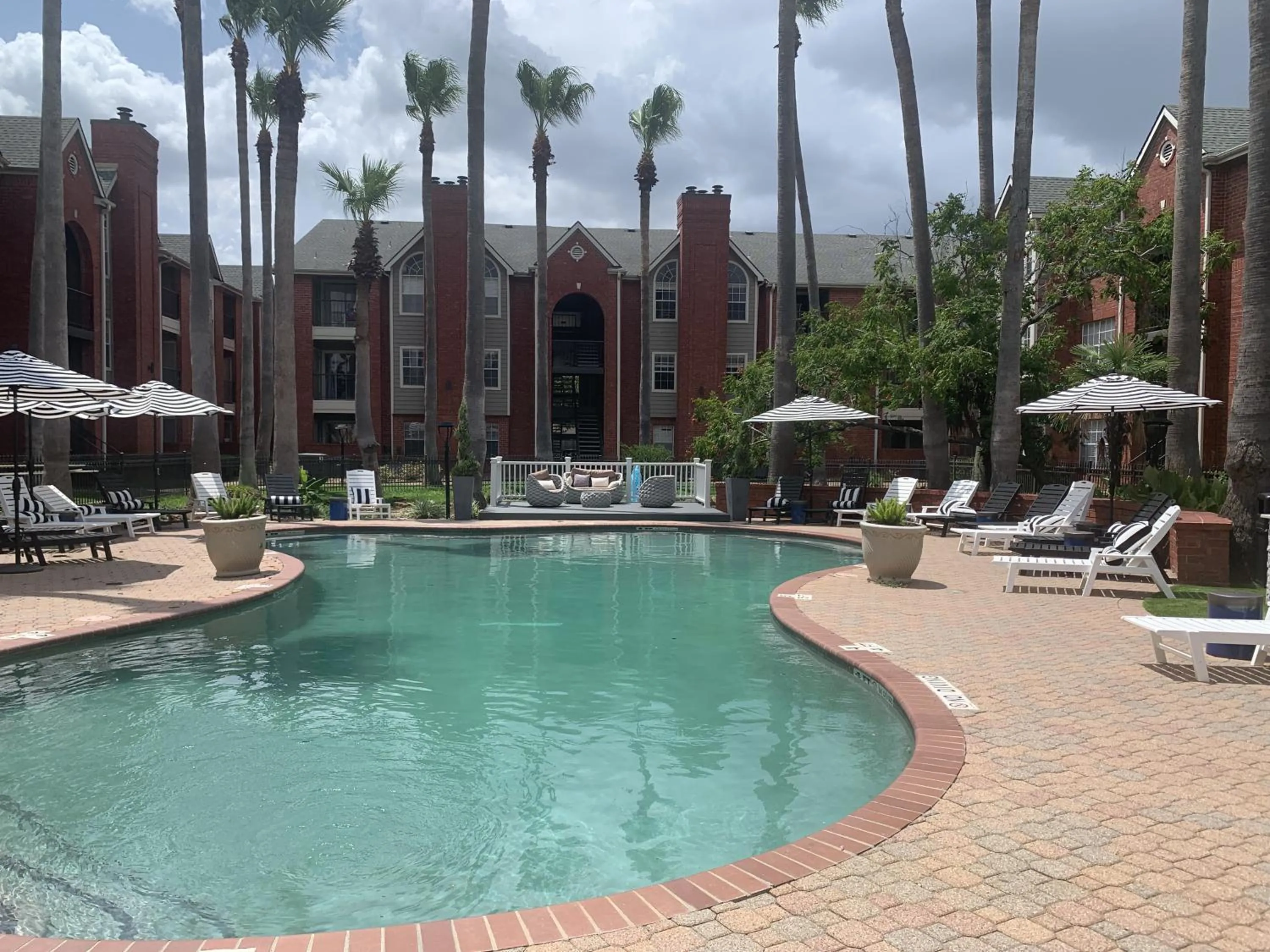 Swimming pool in Peaceful Medical Center Apartment 2BR & 2BA