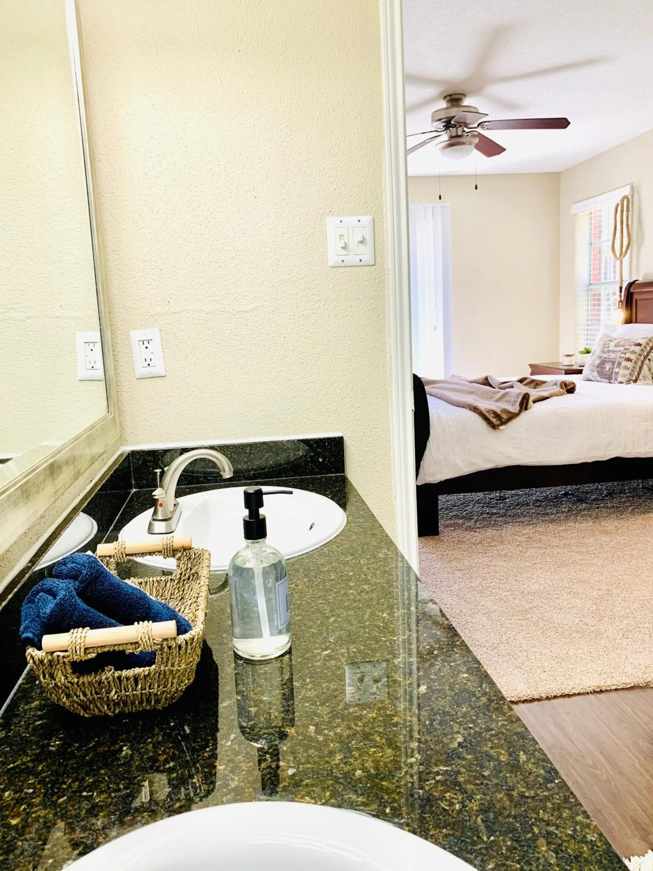 Bathroom, Bed in Peaceful Medical Center Apartment 2BR & 2BA