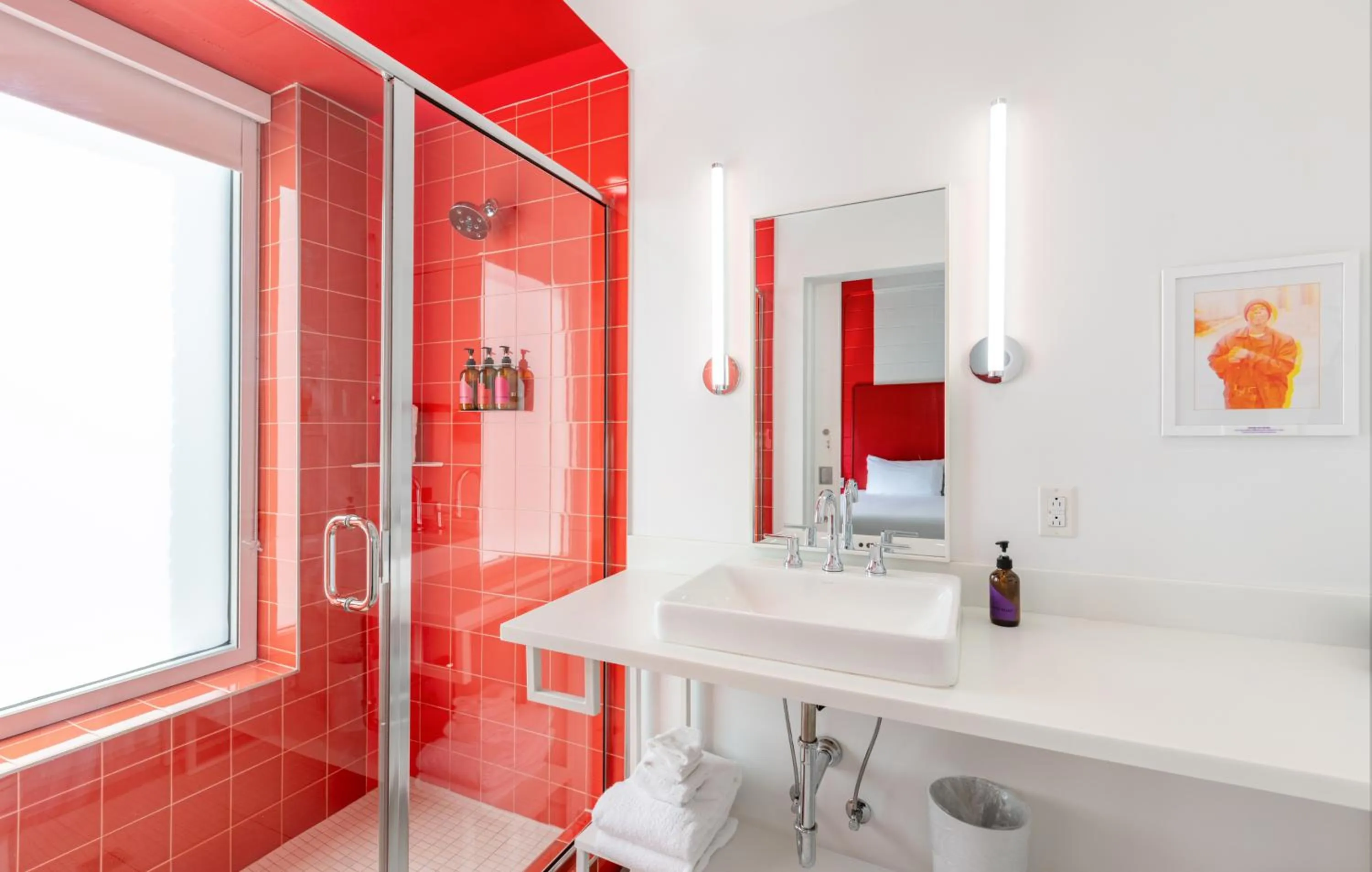 Shower in The Gallatin