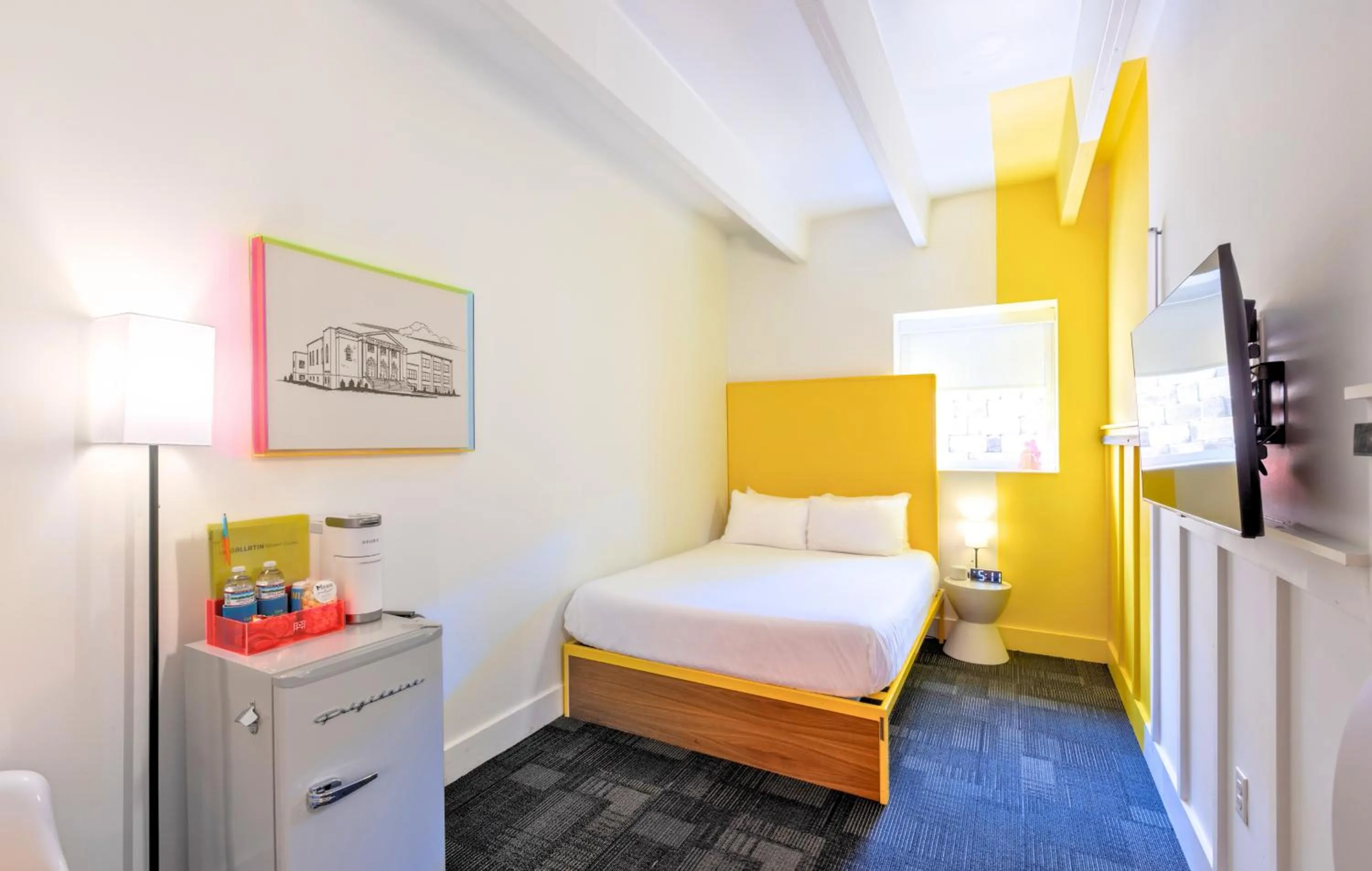 Bedroom, Bed in The Gallatin