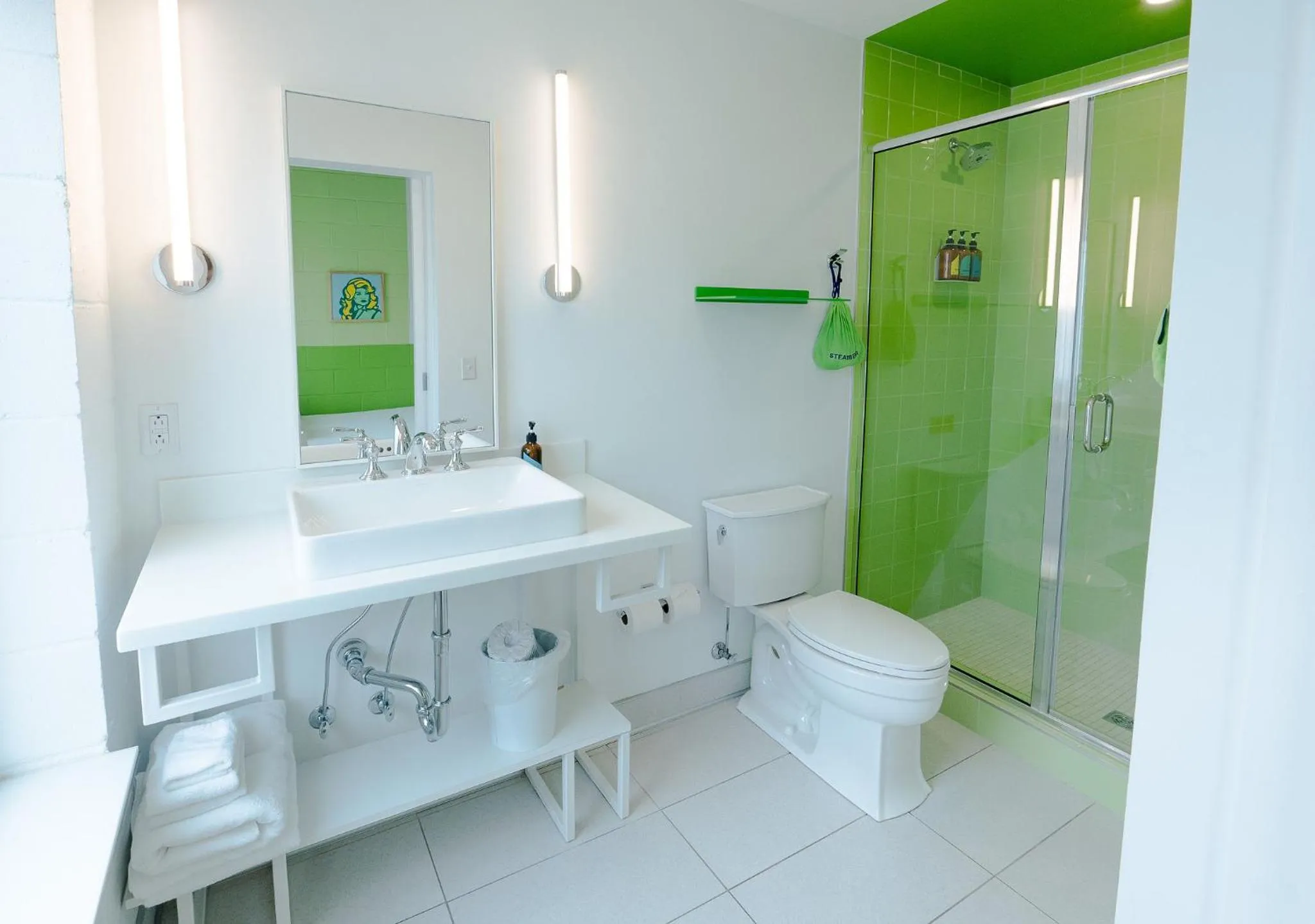 Shower in The Gallatin