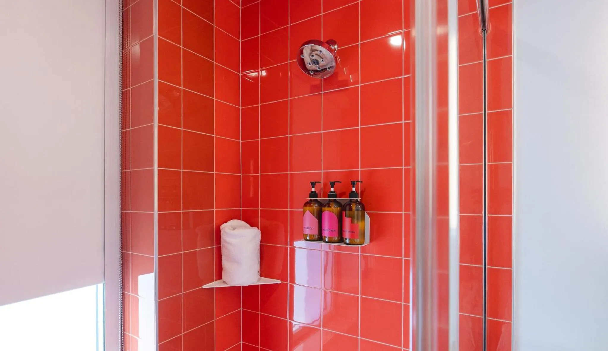 Shower in The Gallatin