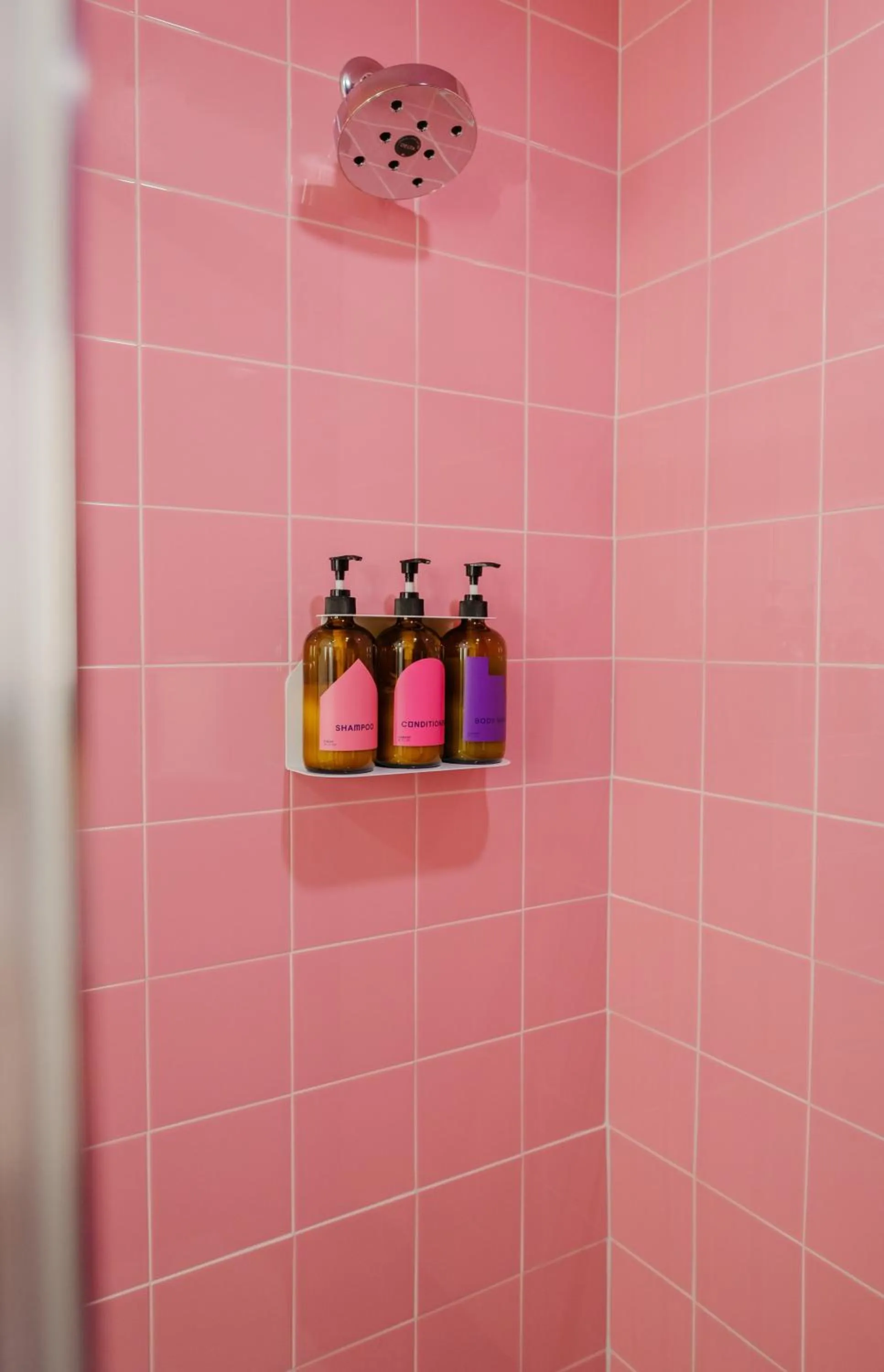 Shower in The Gallatin