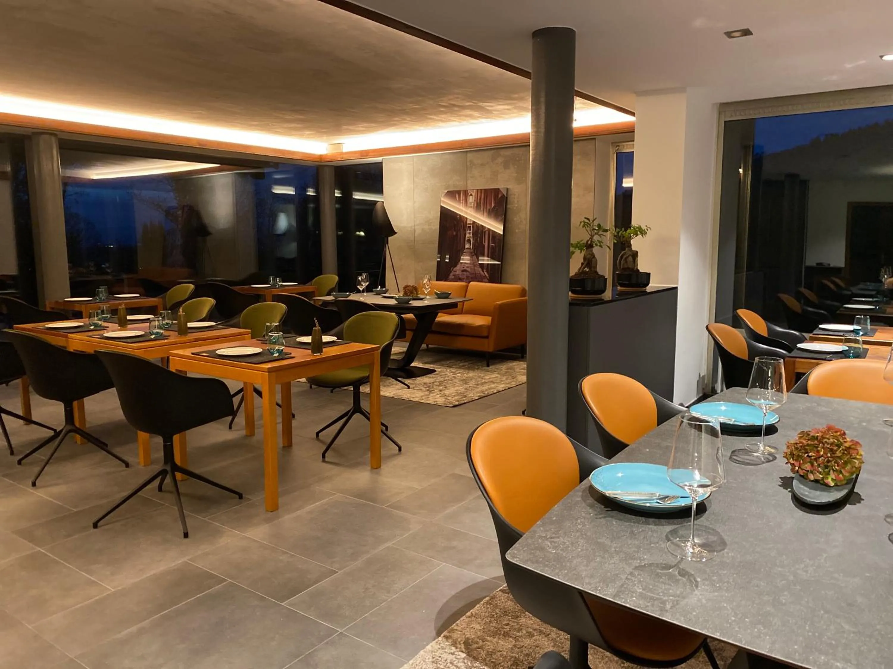 Restaurant/places to eat in Hotel Schlossberg