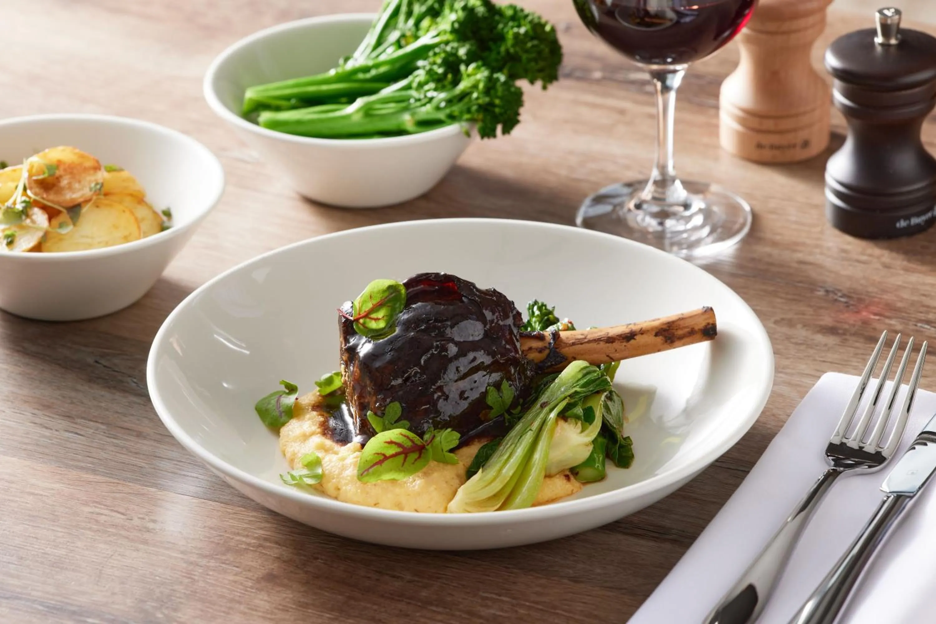 Restaurant/places to eat in PARKROYAL Monash Melbourne