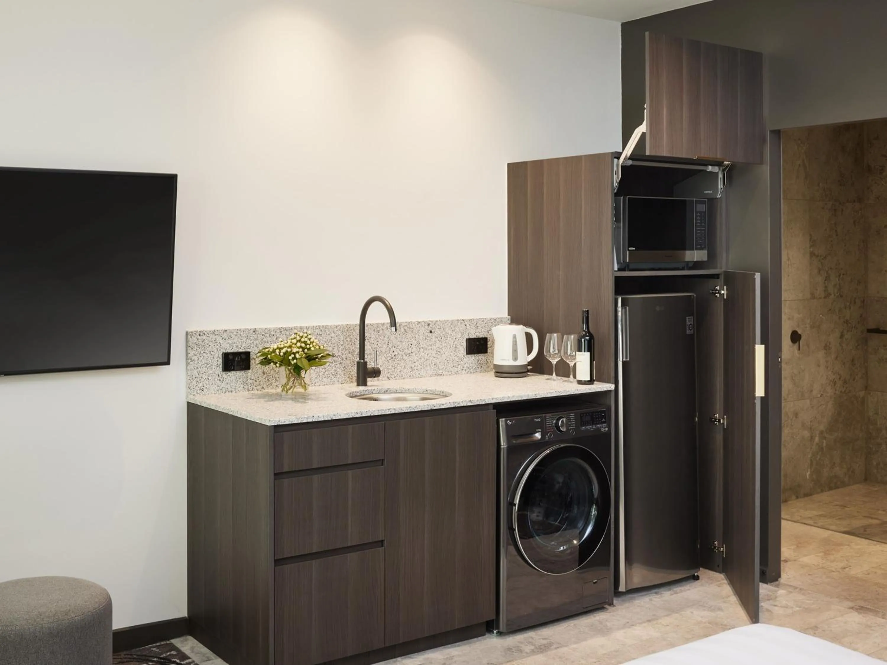 Kitchen or kitchenette in PARKROYAL Monash Melbourne