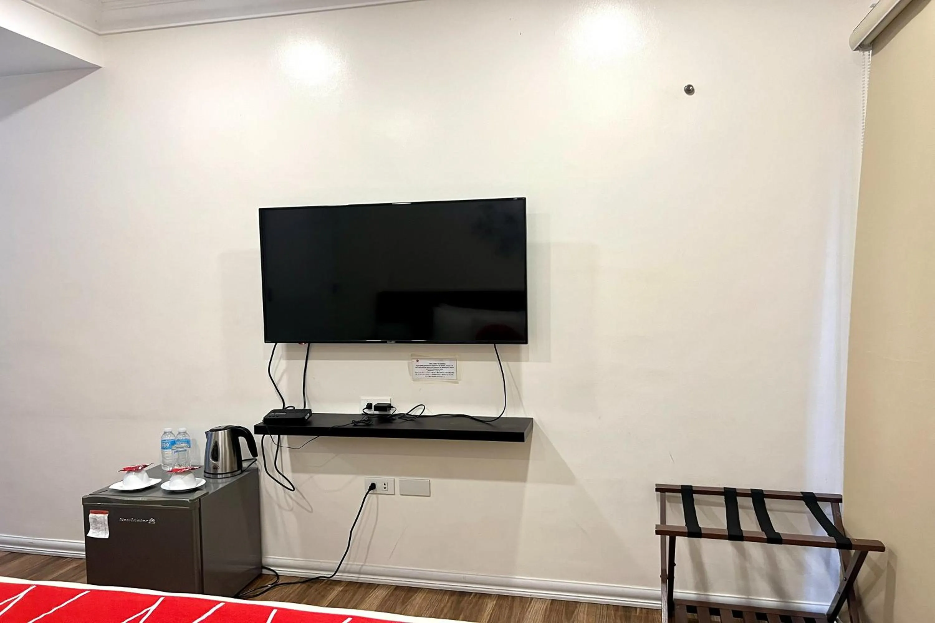 TV and multimedia in Khotel near T3 Airport