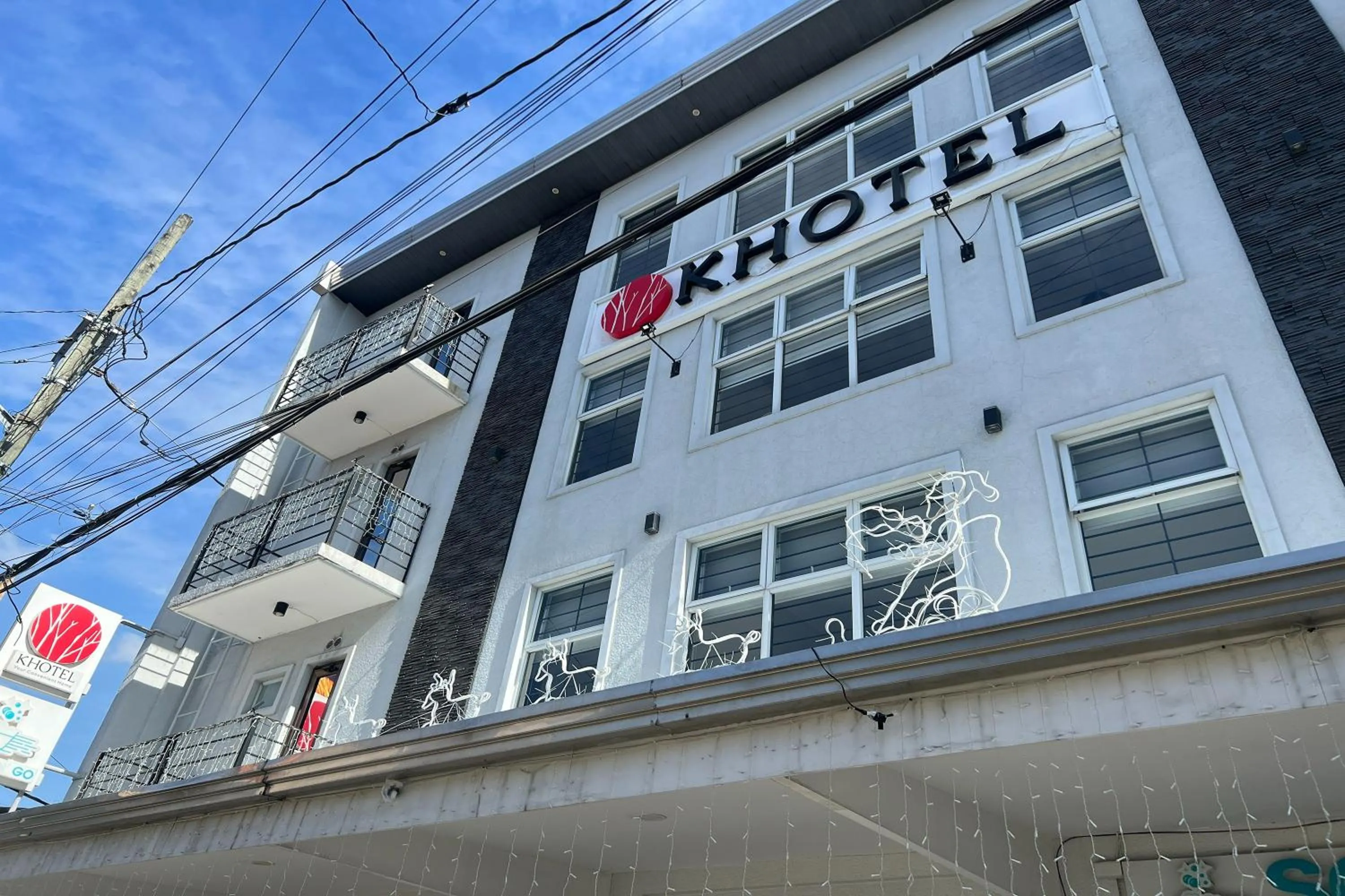 Property building in Khotel near T3 Airport