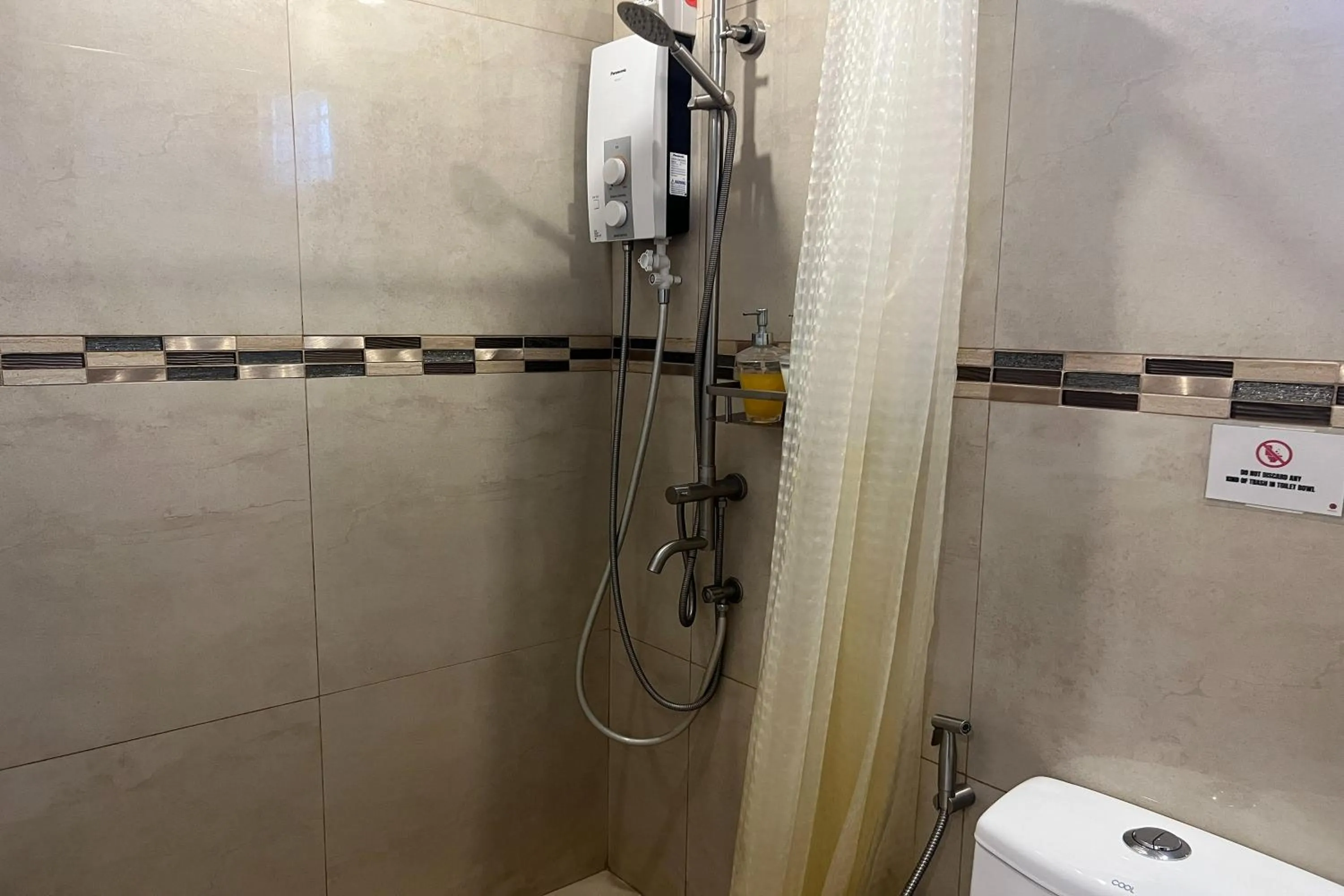 Bathroom in Khotel near T3 Airport