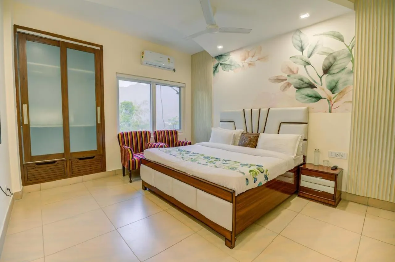 Bed in Golden Healing Journeys Homestay