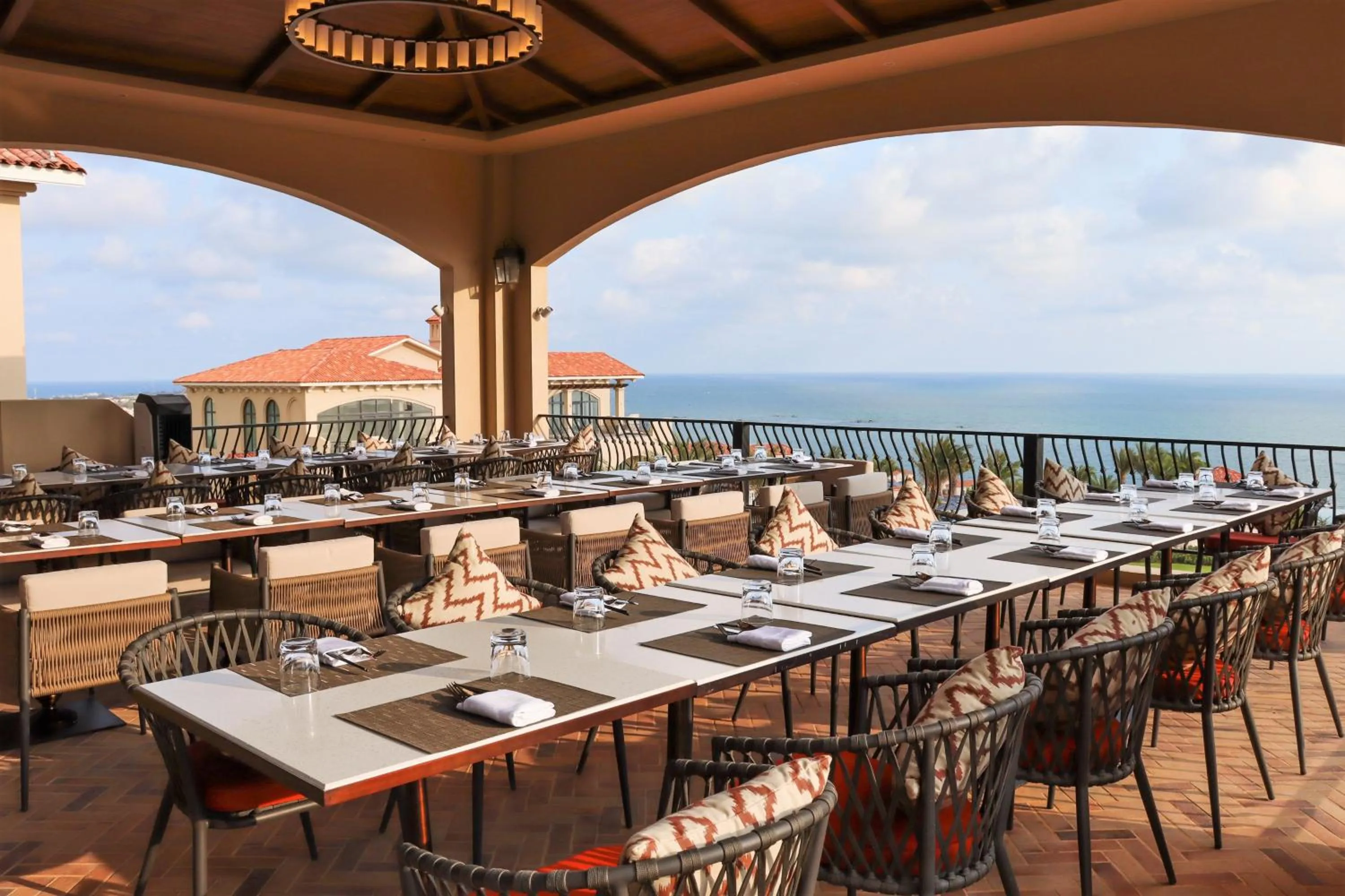 Restaurant/places to eat in Centara Mirage Resort Mui Ne