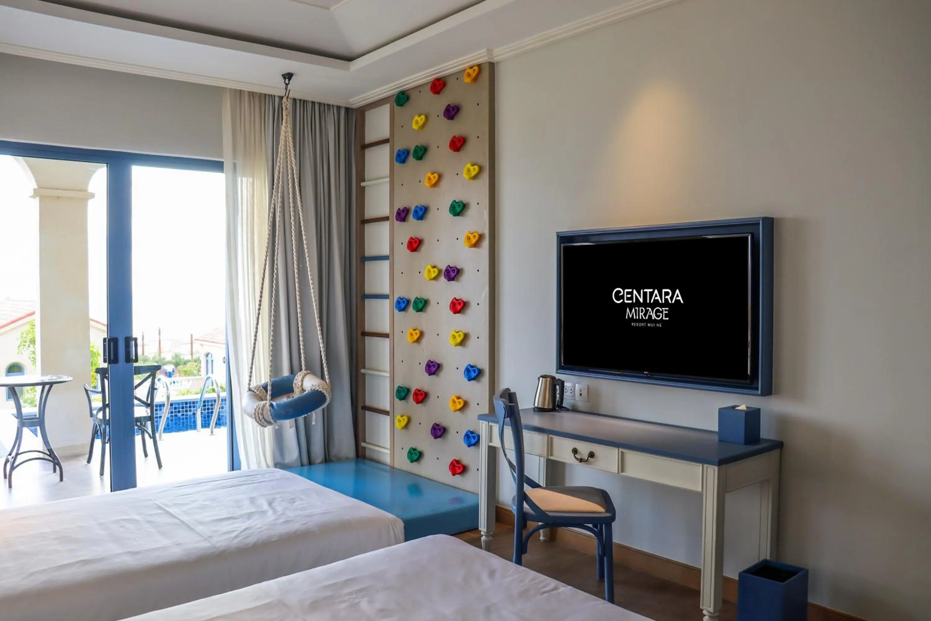 Photo of the whole room, Bed in Centara Mirage Resort Mui Ne