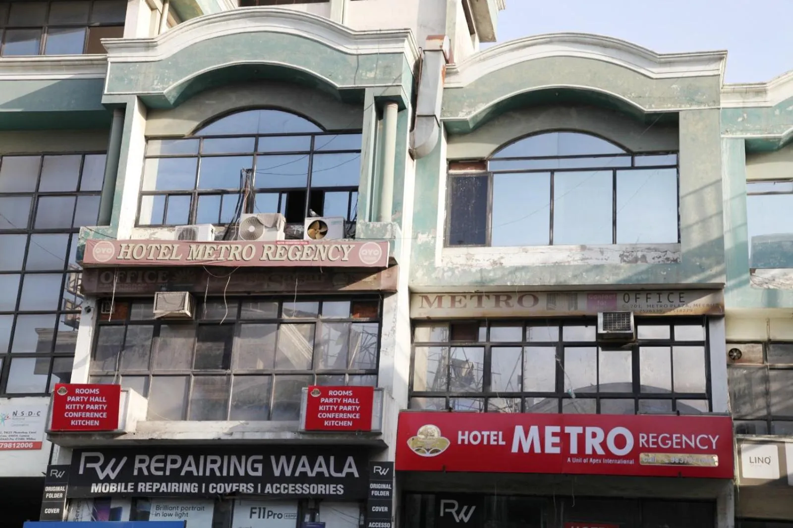 Property building in Hotel Metro Regency Meerut
