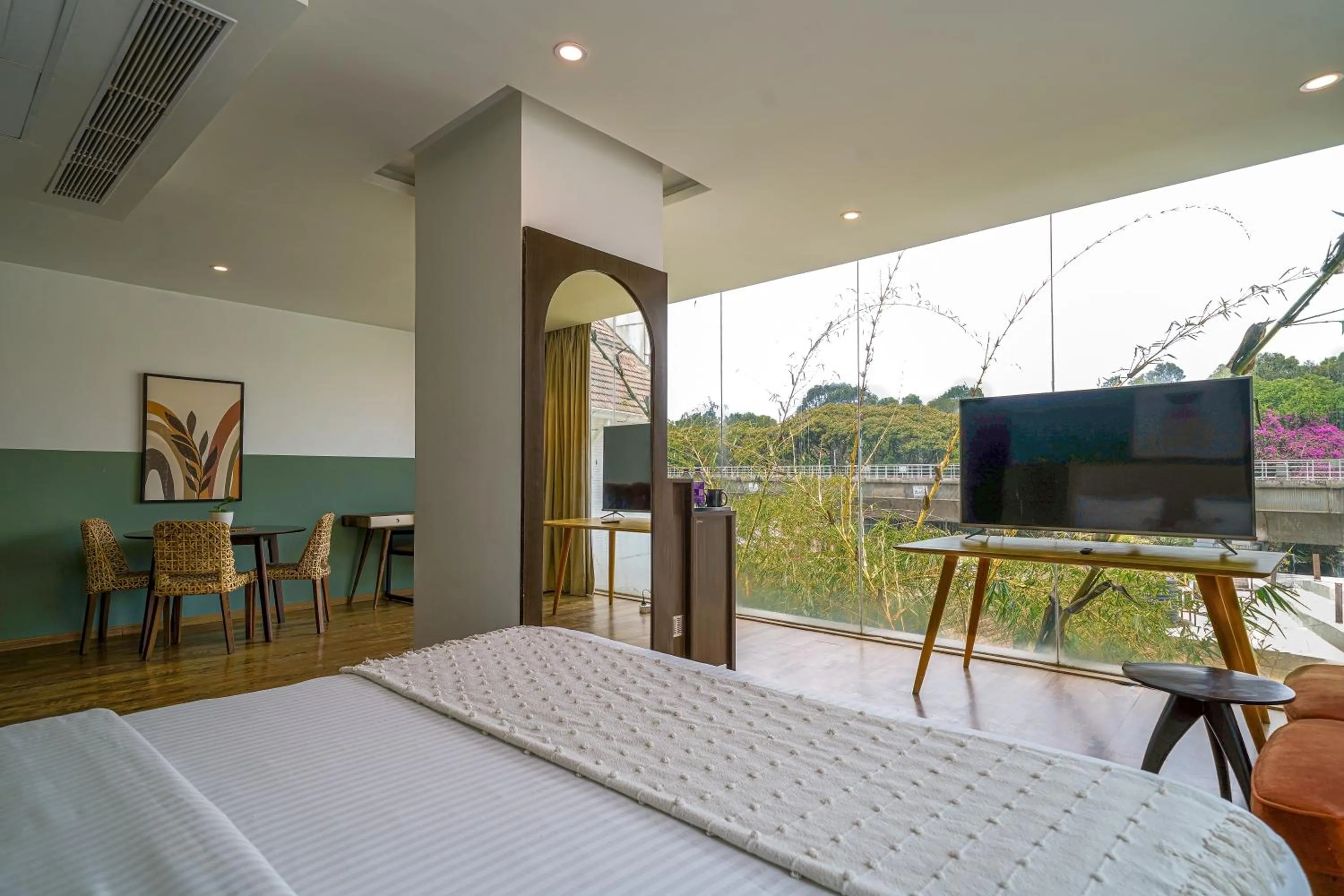 Bed in Olive Hotel MG Road Dunsvirk Inn by Embassy Group