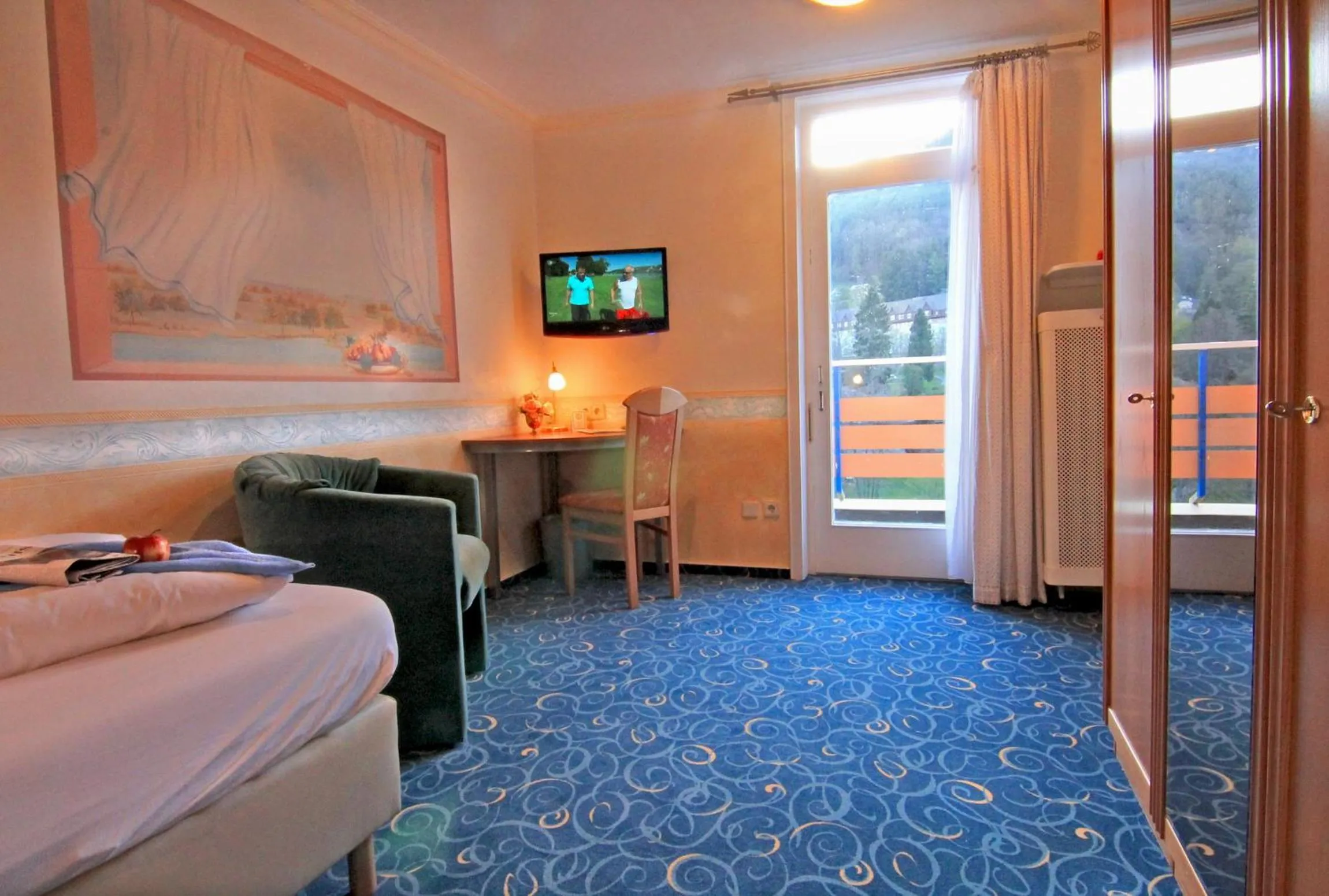 Photo of the whole room, Bed in Hotel Weingärtner