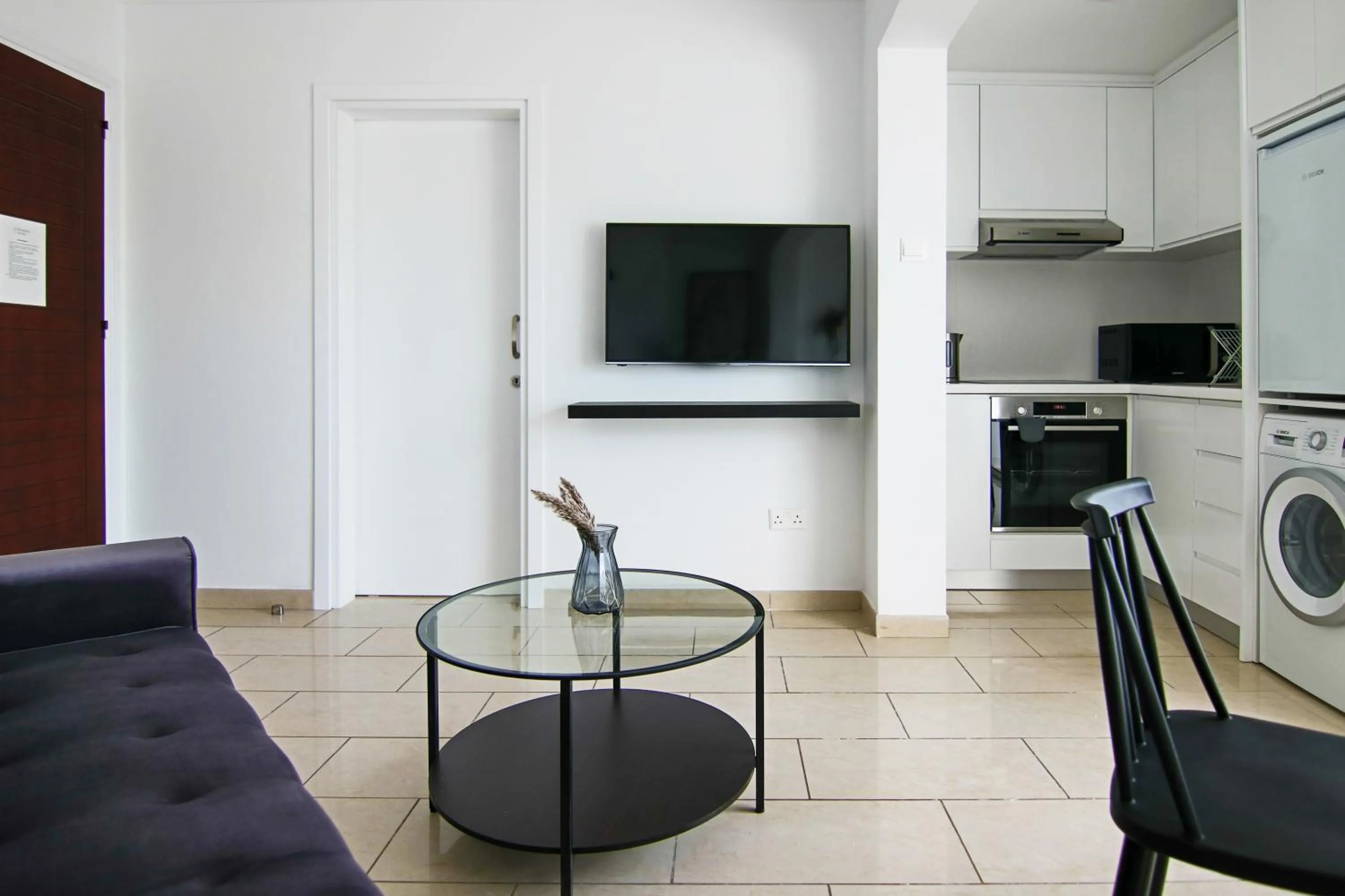 TV and multimedia in Phaedrus Living Seaside Junior Suite Lighthouse 63