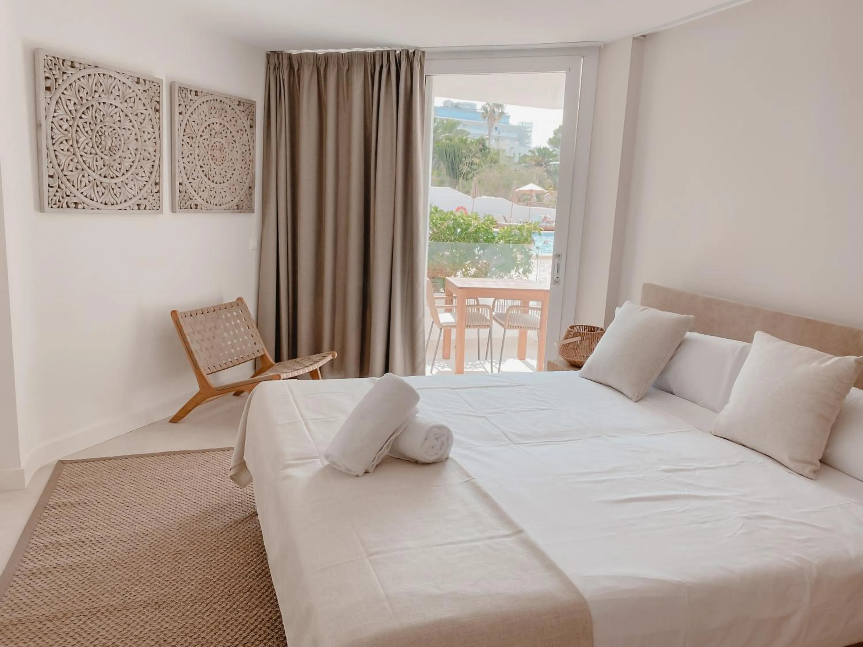 Bed in Portomar Apartments - 4-Star Superior Hotel