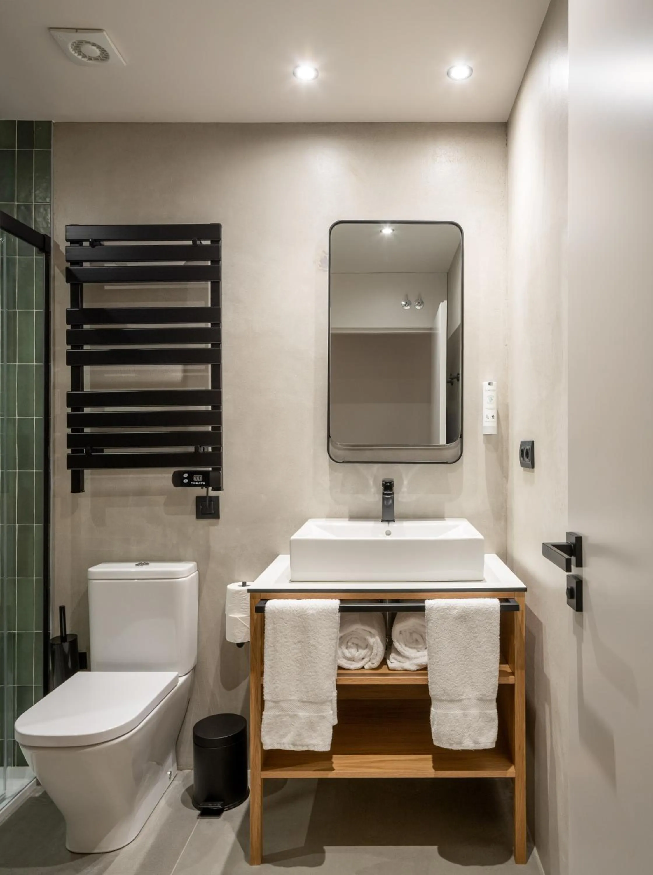 Bathroom in Líbere Bilbao Museo