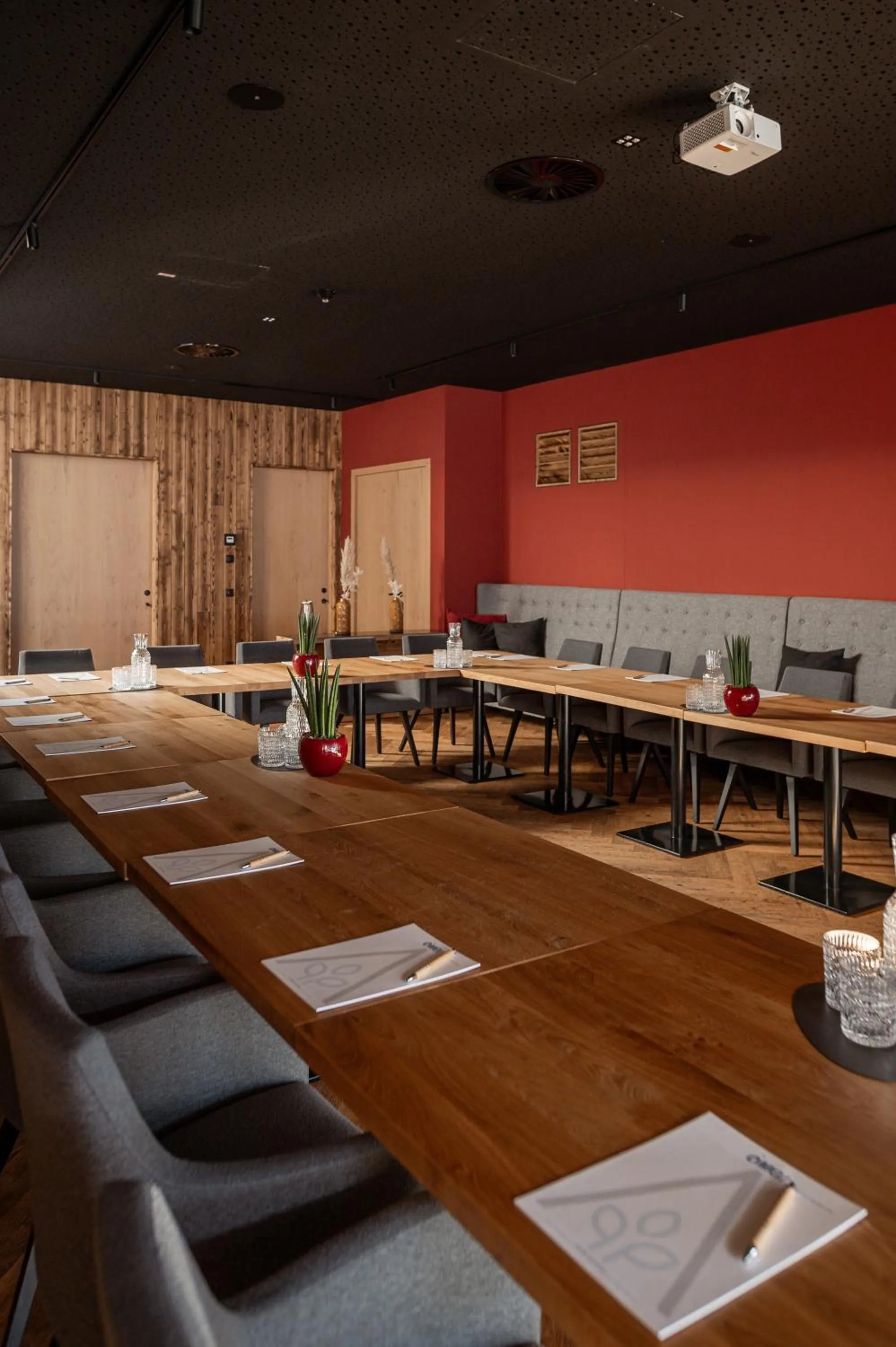 Meeting/conference room in ADEA Lifestyle Suites Fieberbrunn