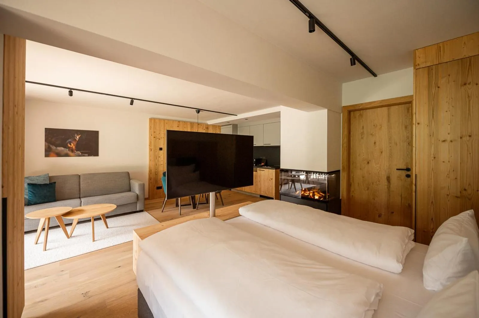 Photo of the whole room, Bed in ADEA Lifestyle Suites Fieberbrunn