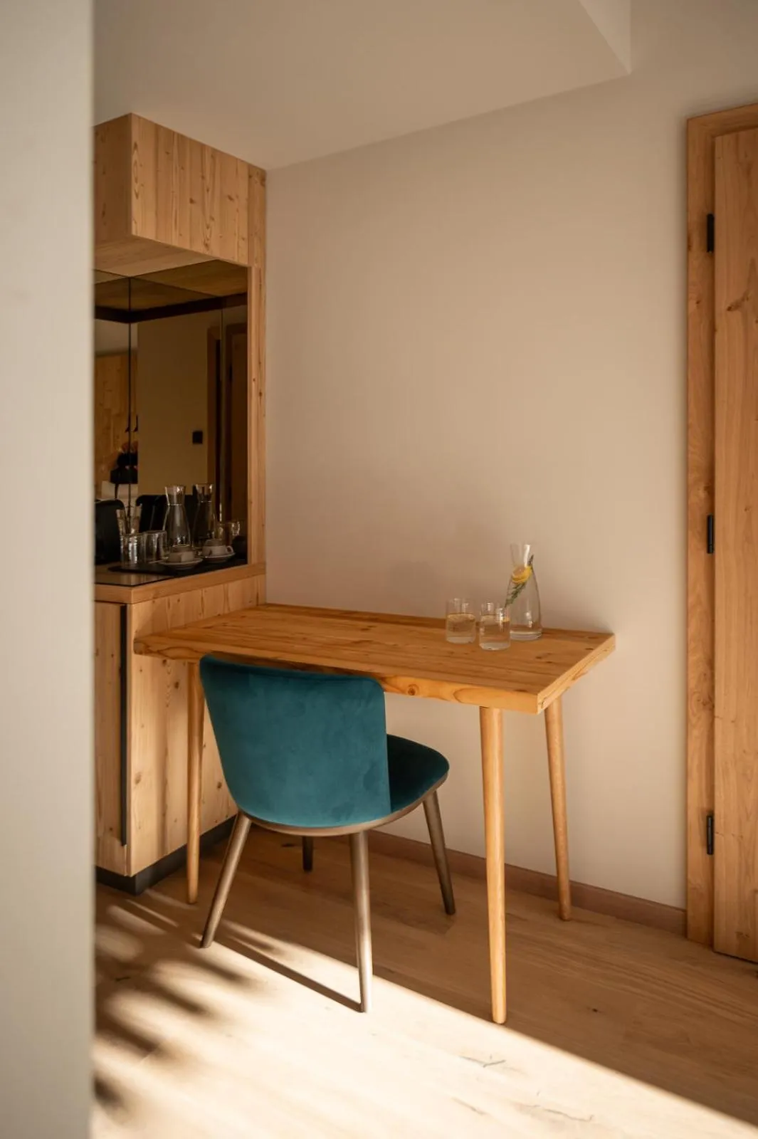 Photo of the whole room in ADEA Lifestyle Suites Fieberbrunn