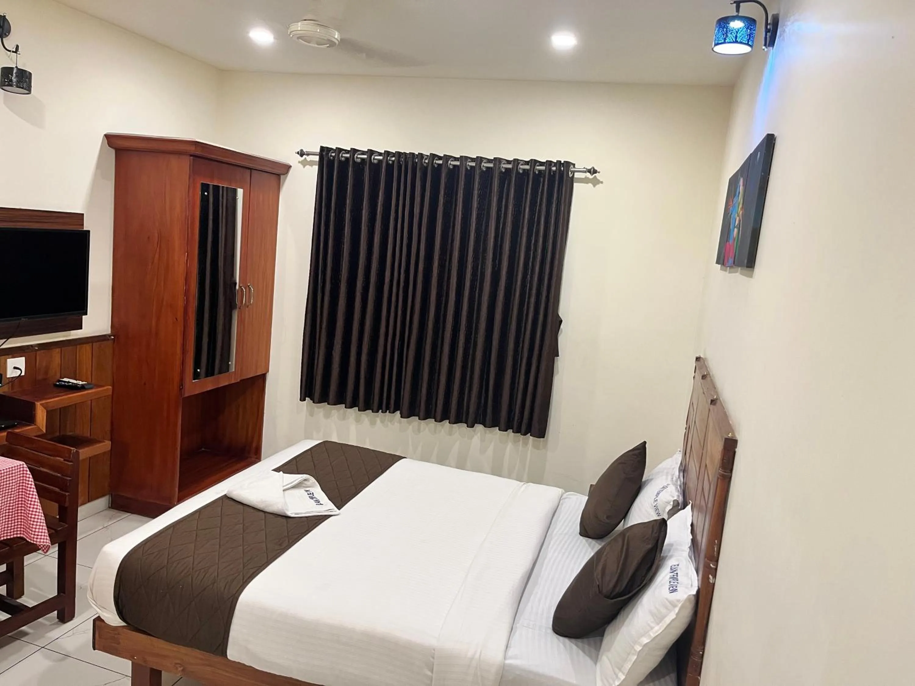 Bed in Velan Temple View