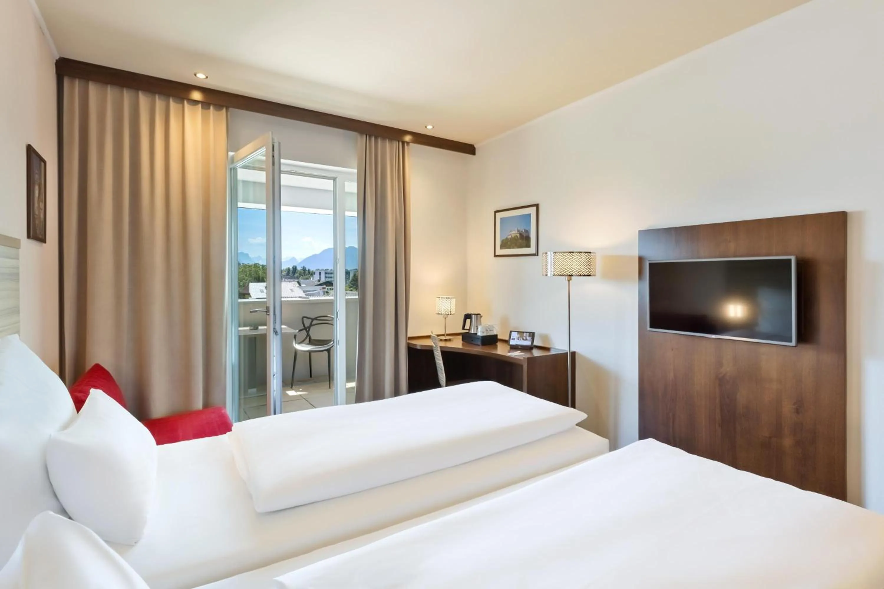 Bed in Austria Trend Hotel Salzburg Messe