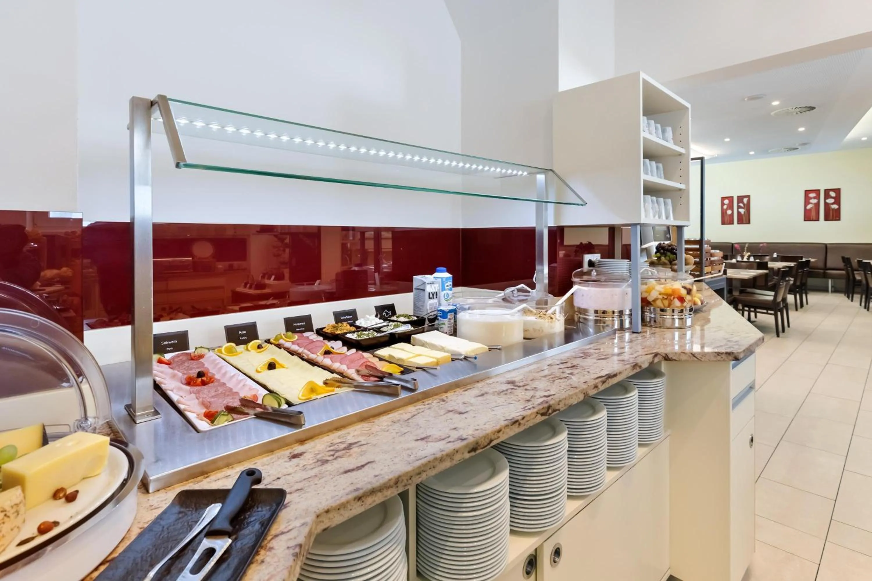 Restaurant/places to eat in Austria Trend Hotel Salzburg Messe