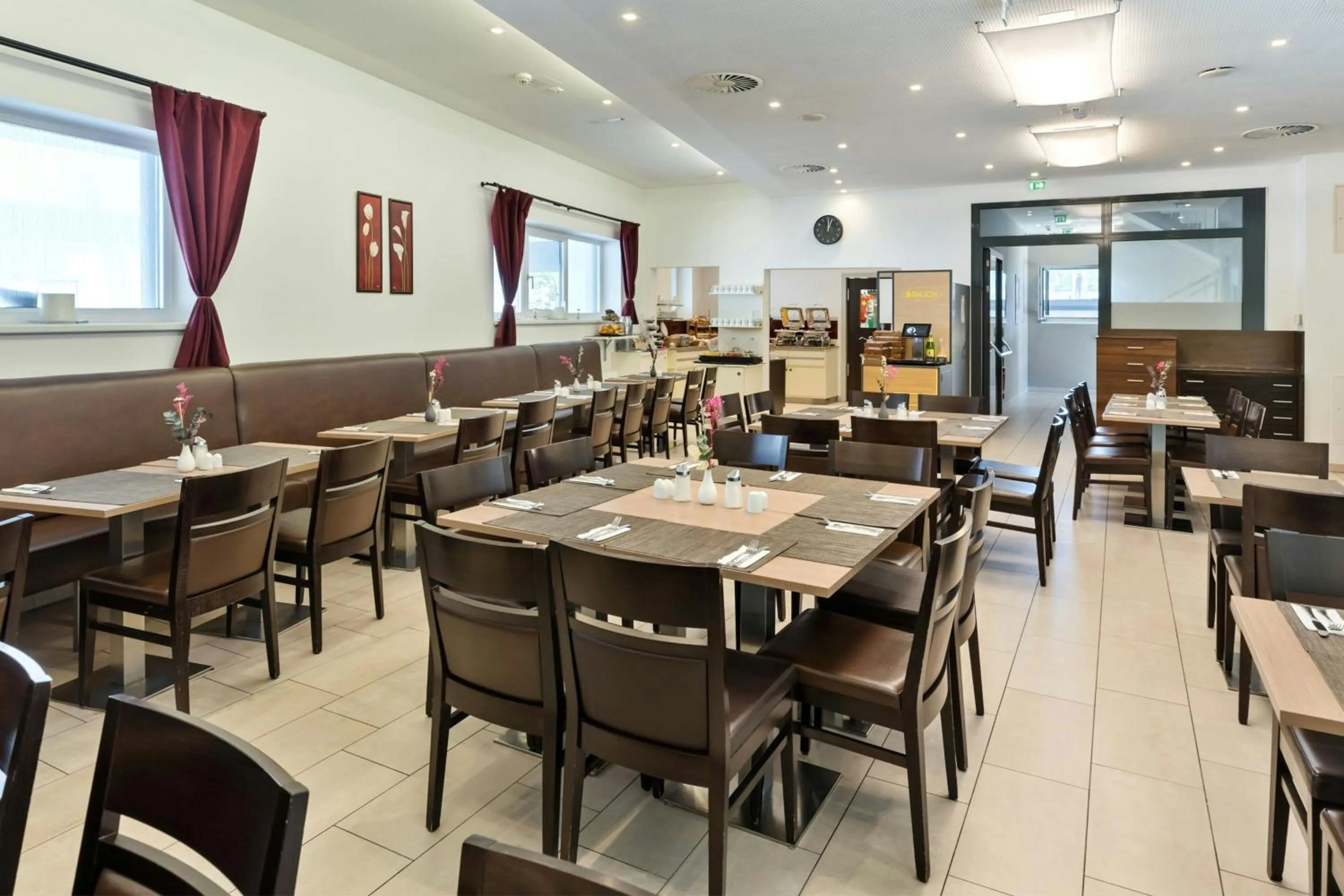 Breakfast in Four Points Flex by Sheraton Salzburg Messe