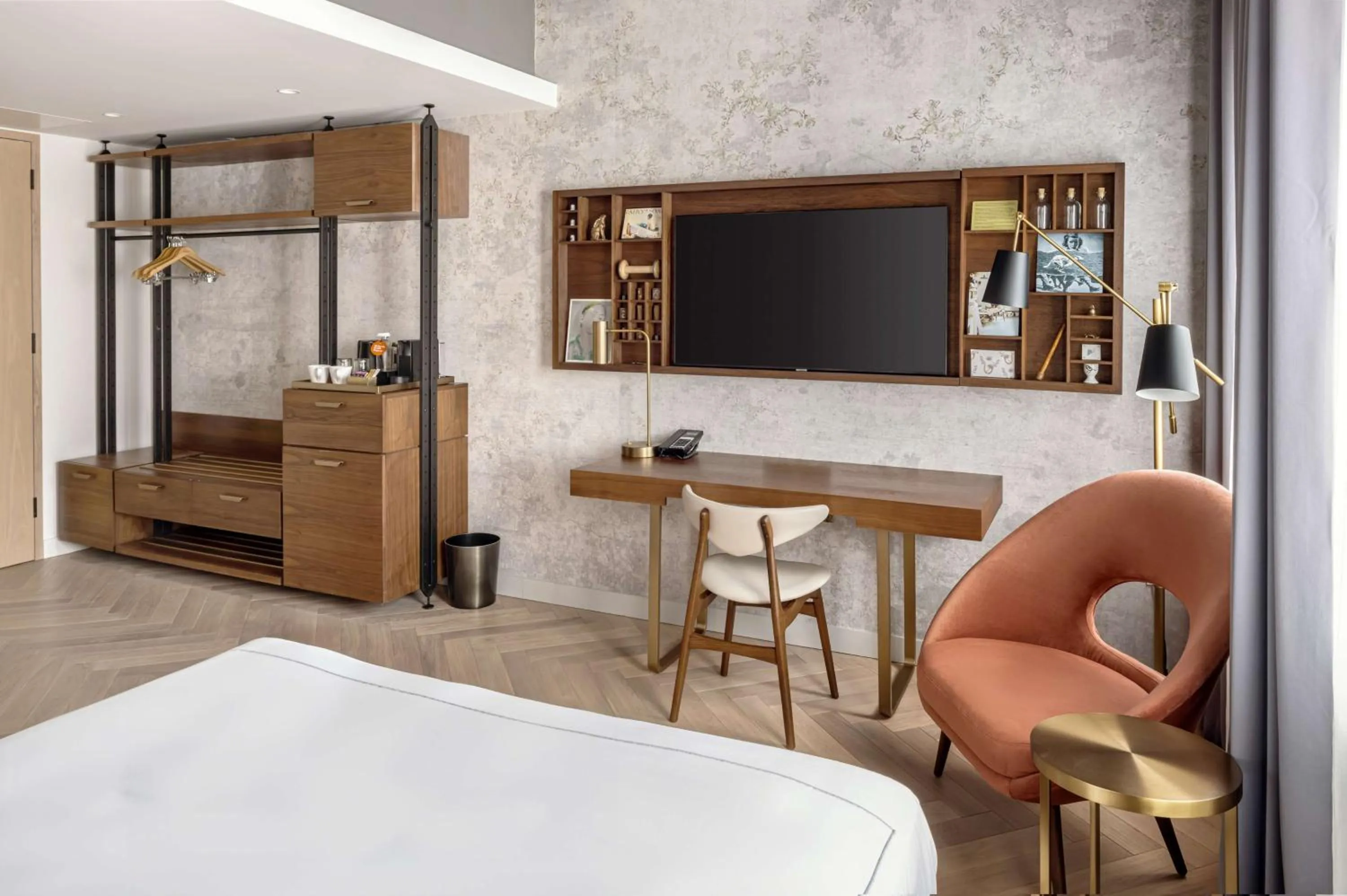 Bedroom, Bed in Canopy by Hilton London City