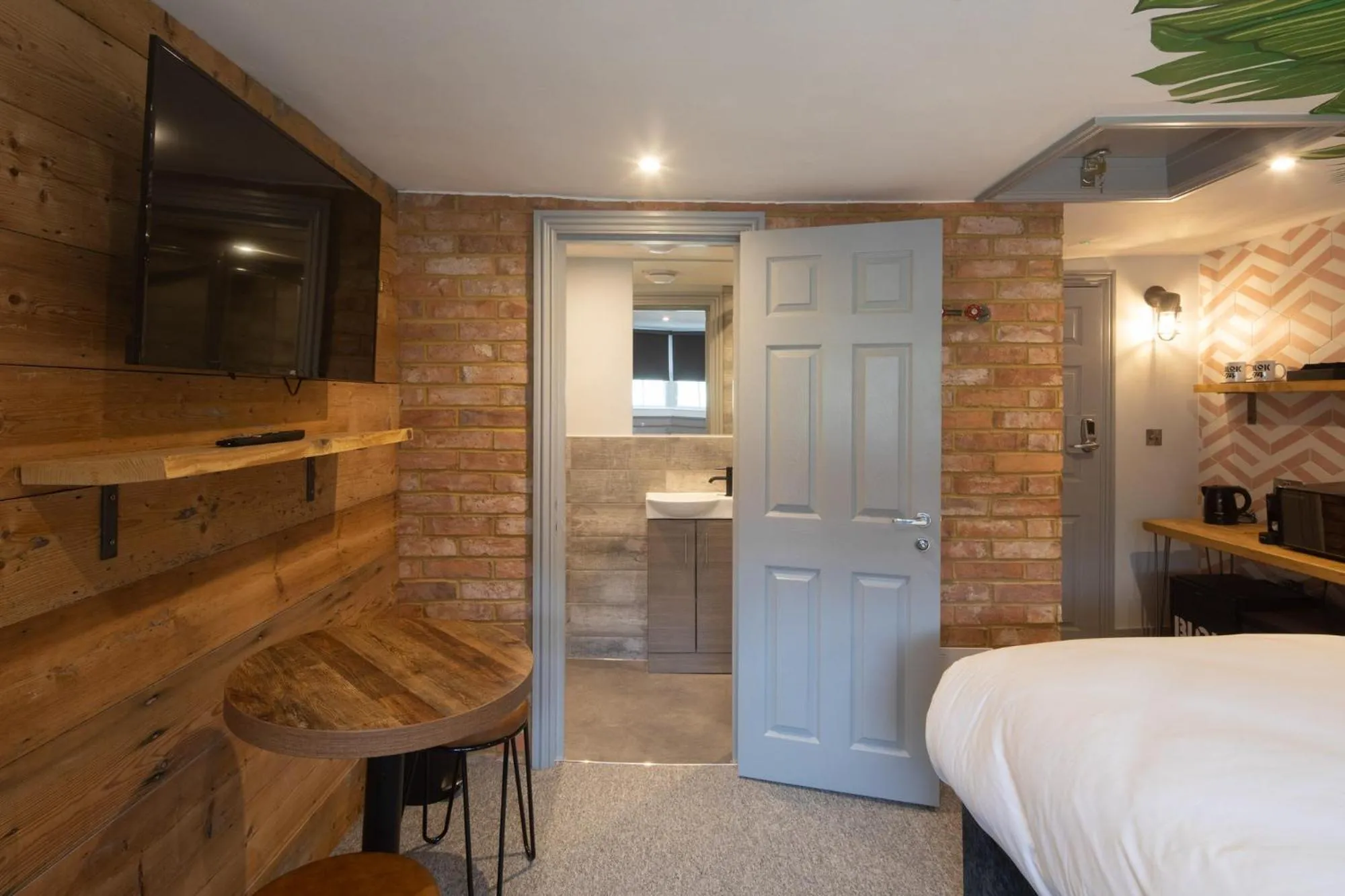 TV and multimedia, Bed in Blok-74