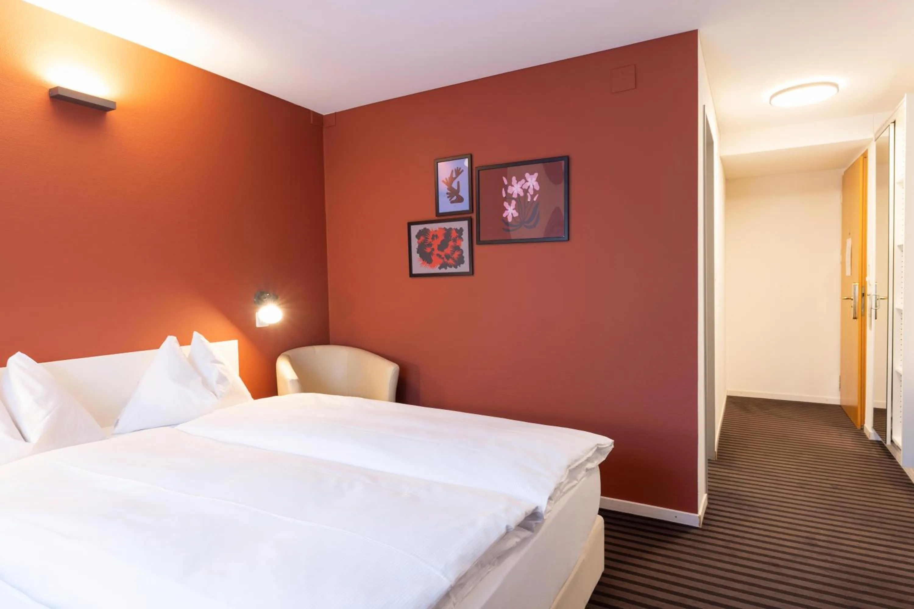 Bed in Self Check-In Hotel David 22