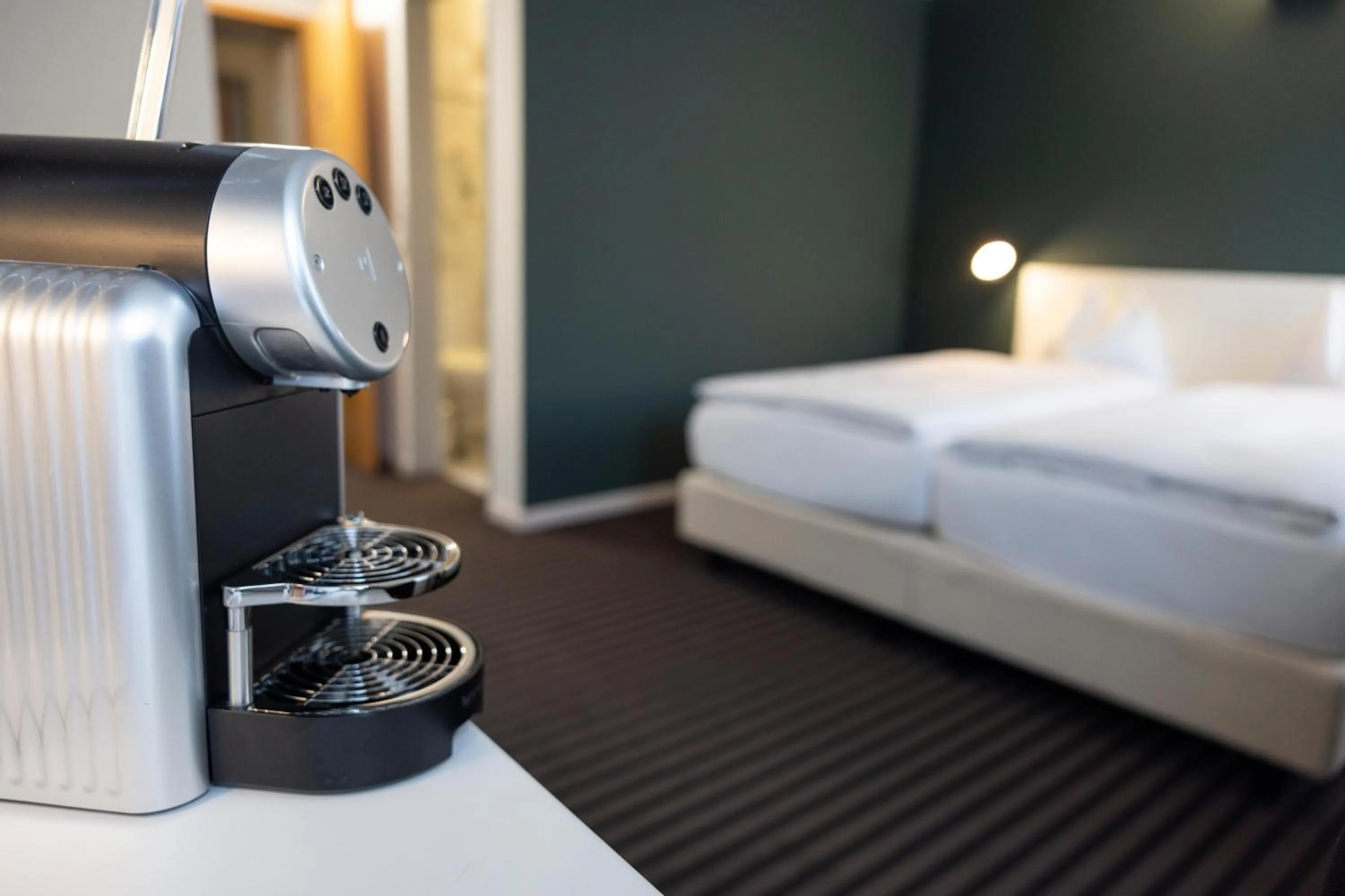 Coffee/tea facilities, Bed in Self Check-In Hotel David 22