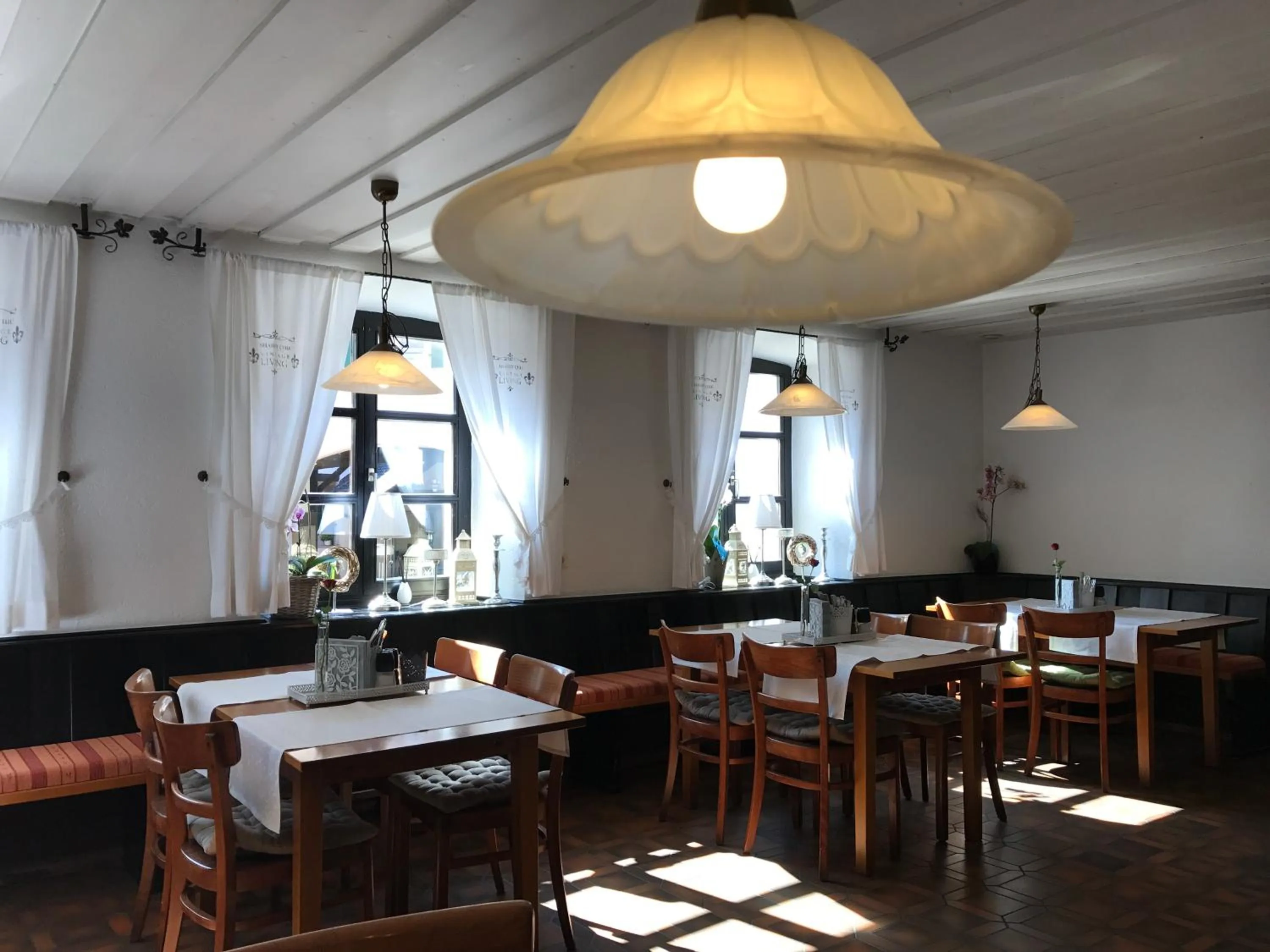 Restaurant/Places to Eat in Krone Britzingen