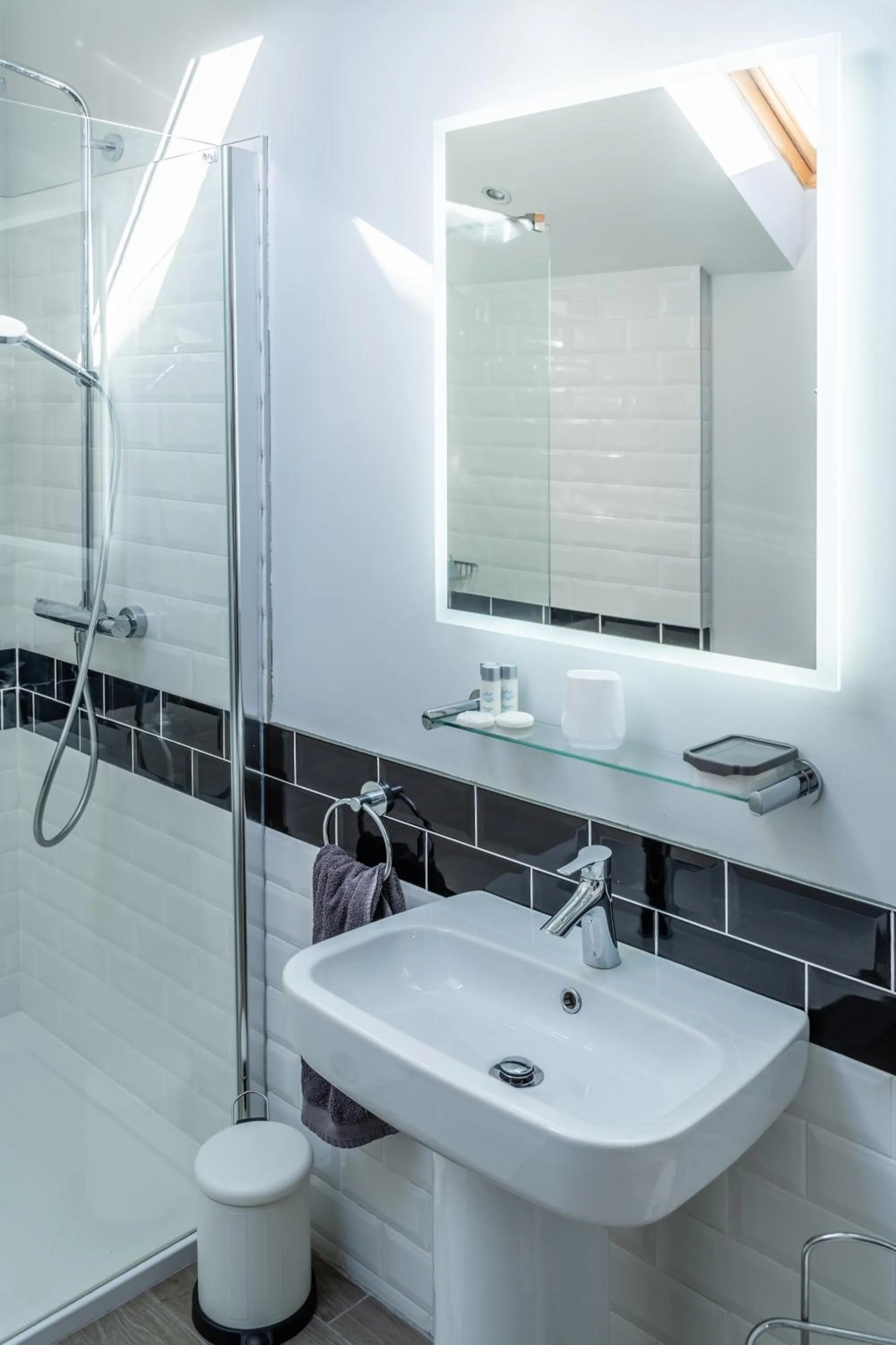 Bathroom in The Mulberrys B&B