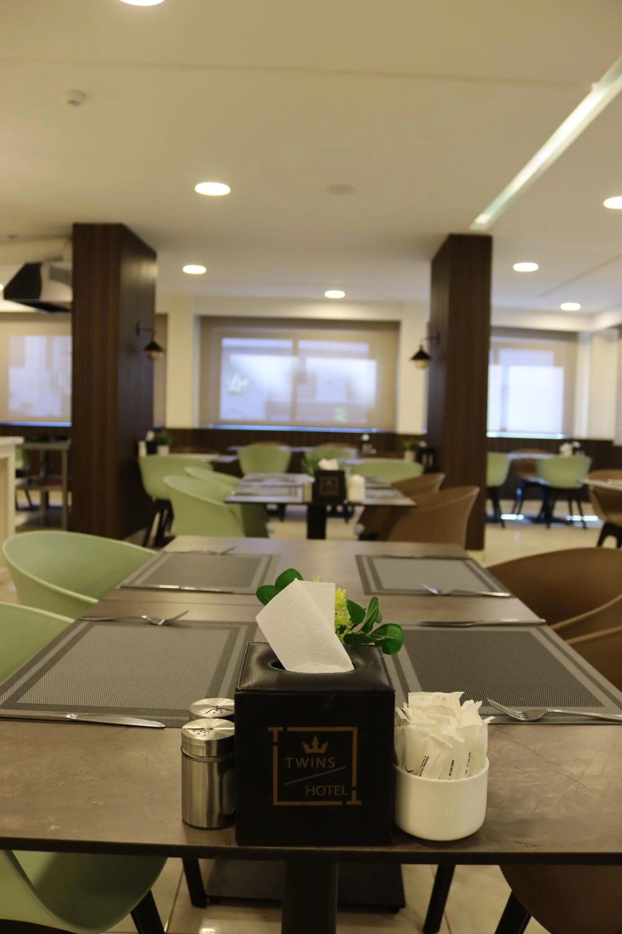 Restaurant/places to eat in Twins Boutique Hotel