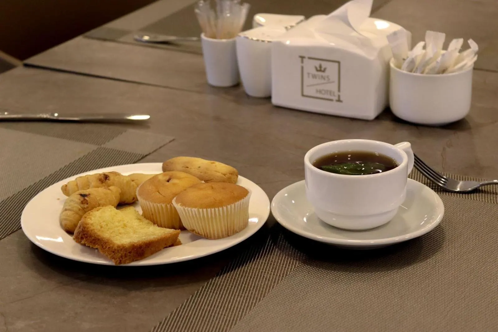 Food and drinks in Twins Boutique Hotel