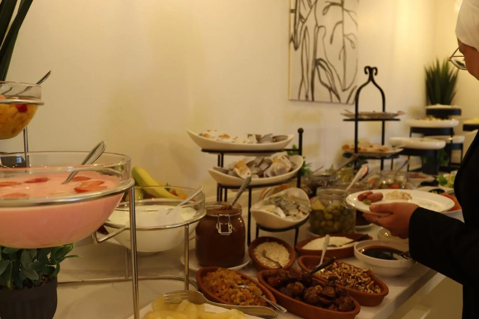 Restaurant/places to eat in Twins Boutique Hotel