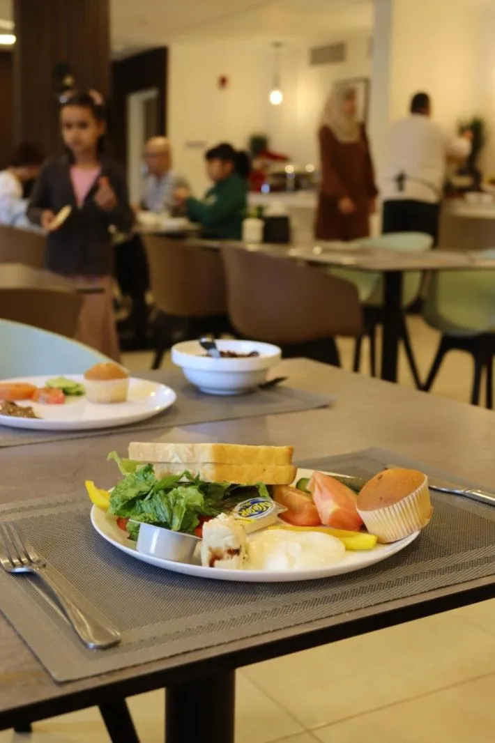 Restaurant/places to eat in Twins Boutique Hotel