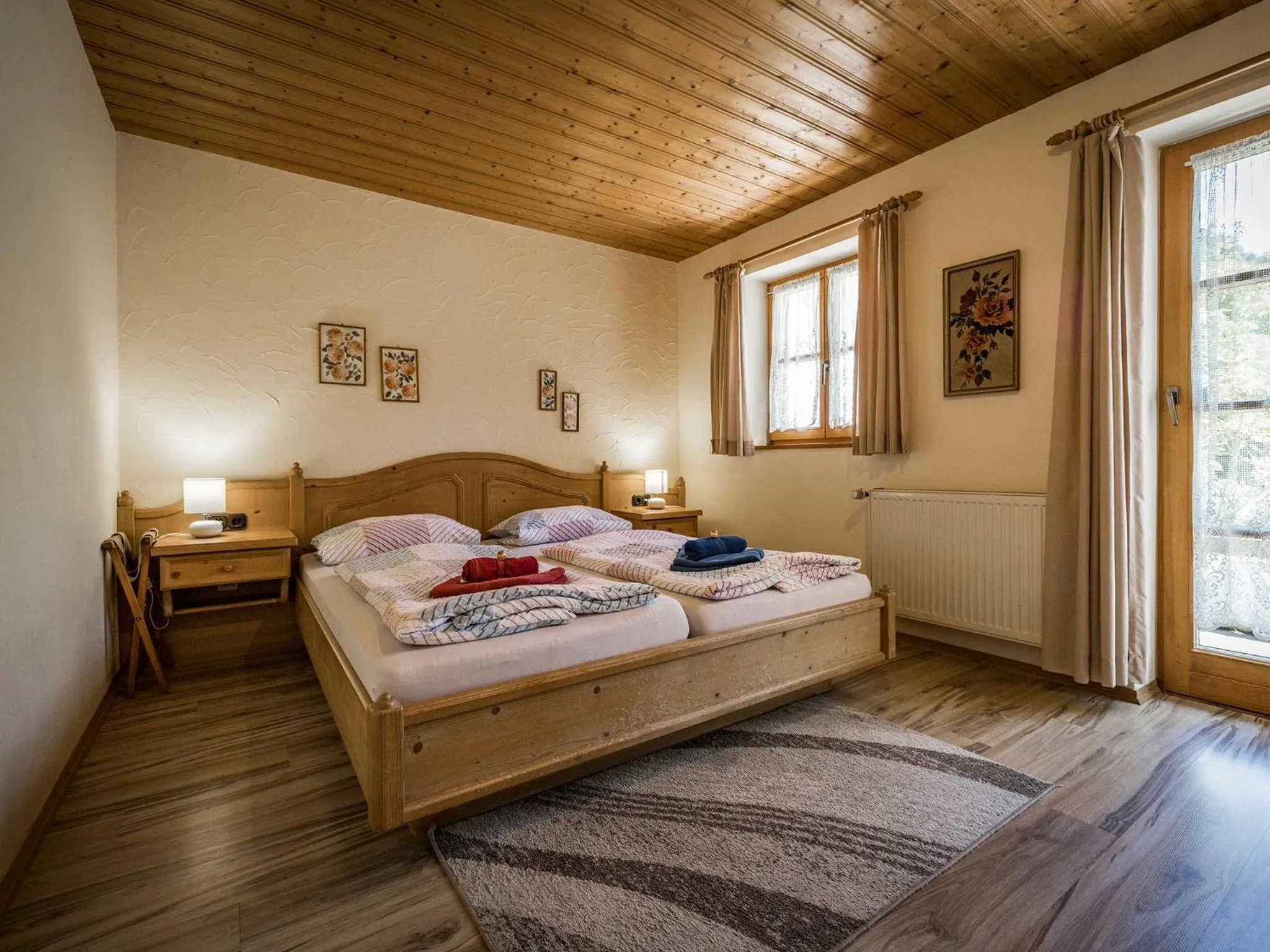 Bed in Hotel- Pension Oechsner