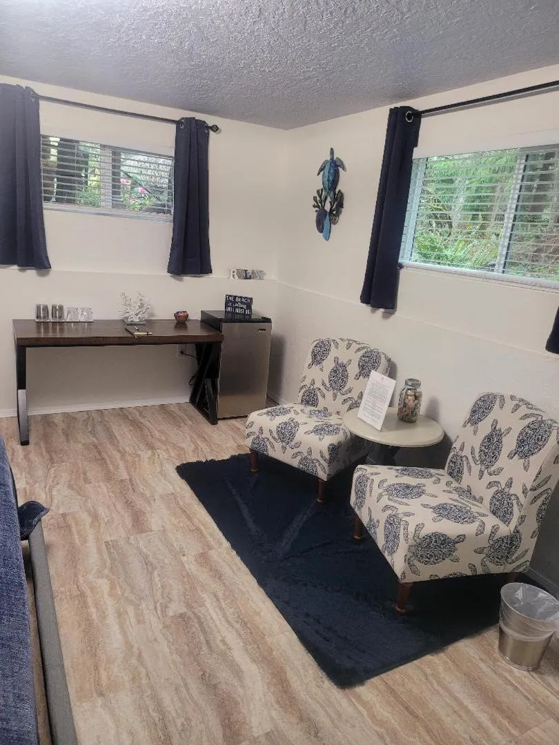 Seating area in Misty Valley Inn