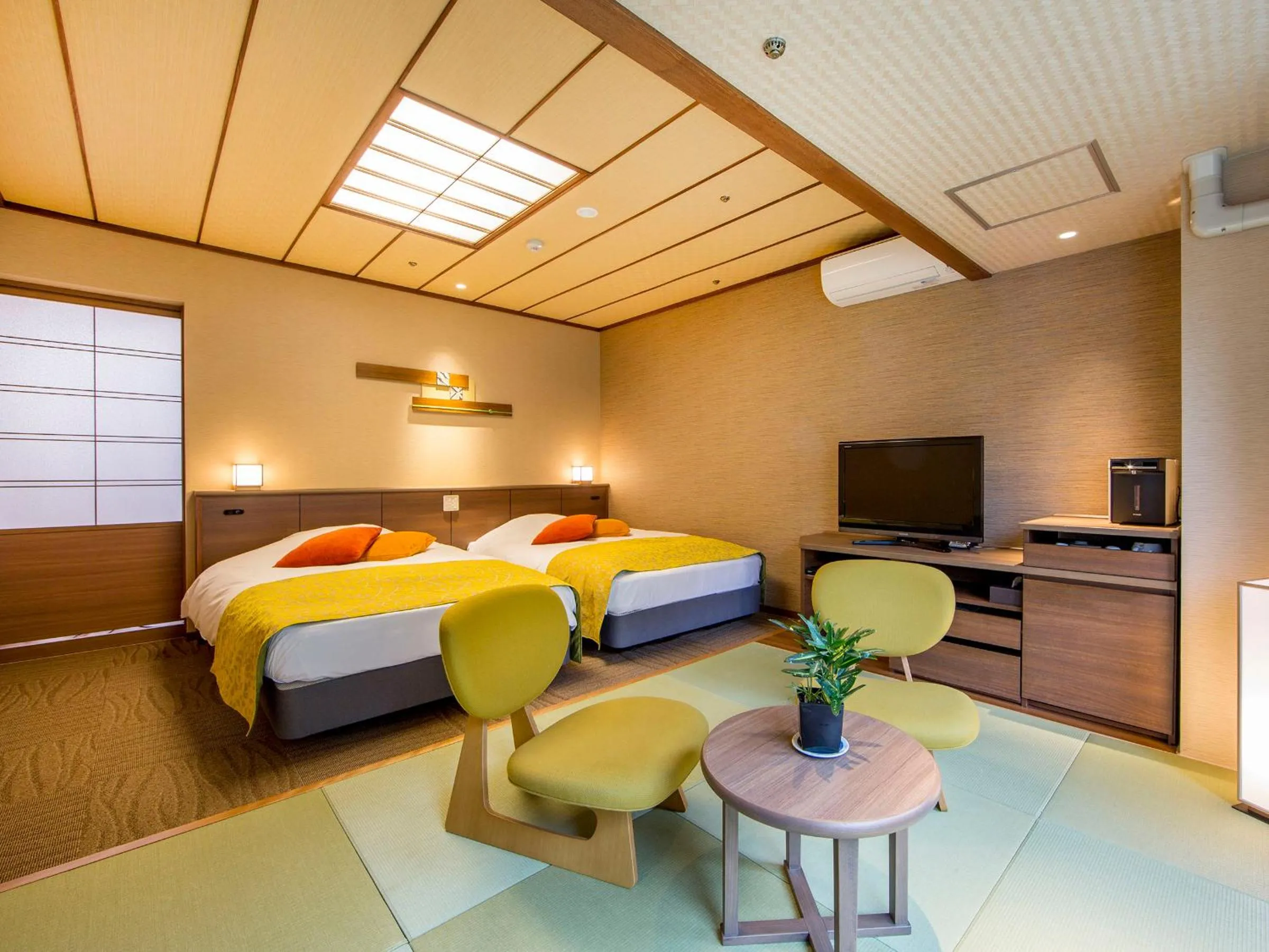 Bed in Kinugawa Onsen Hotel