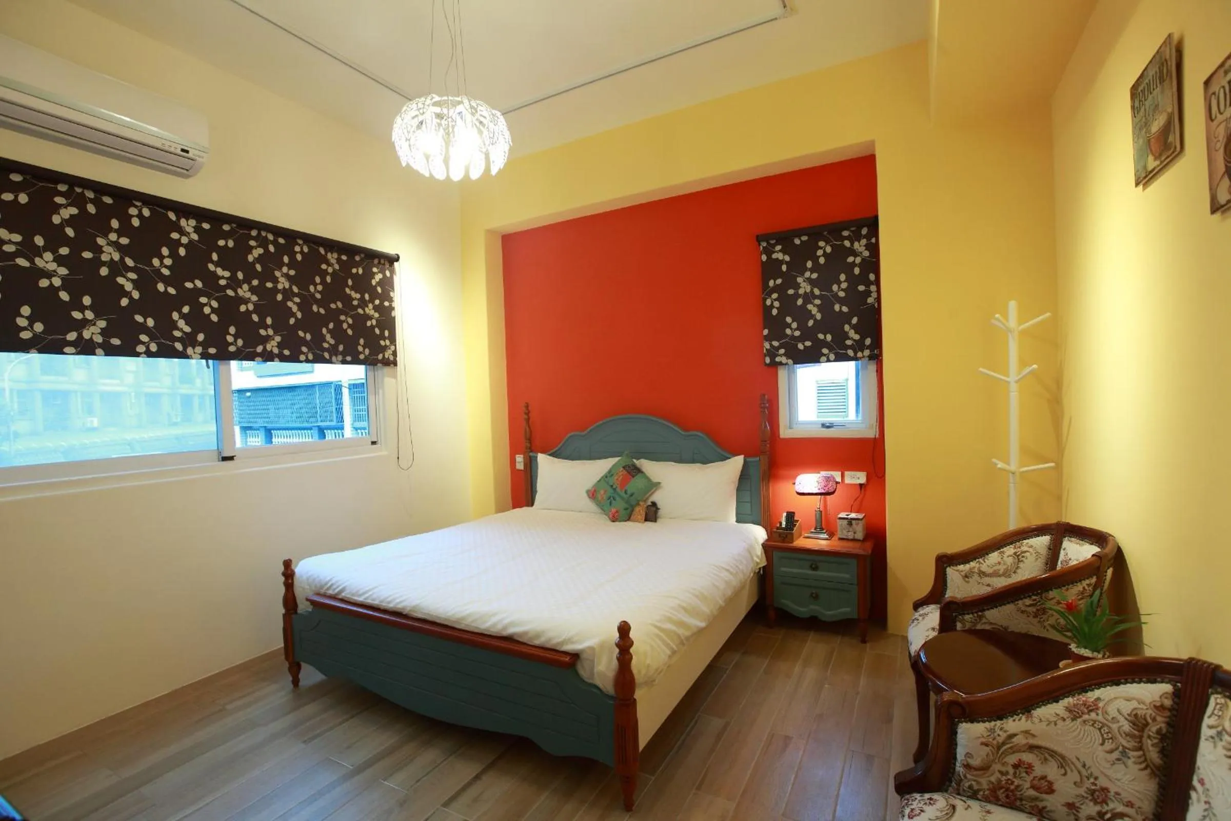 Bed in 坡岸長堤民宿 Leveeside House I 花蓮車站民宿 I 民宿證號1747 & 1748